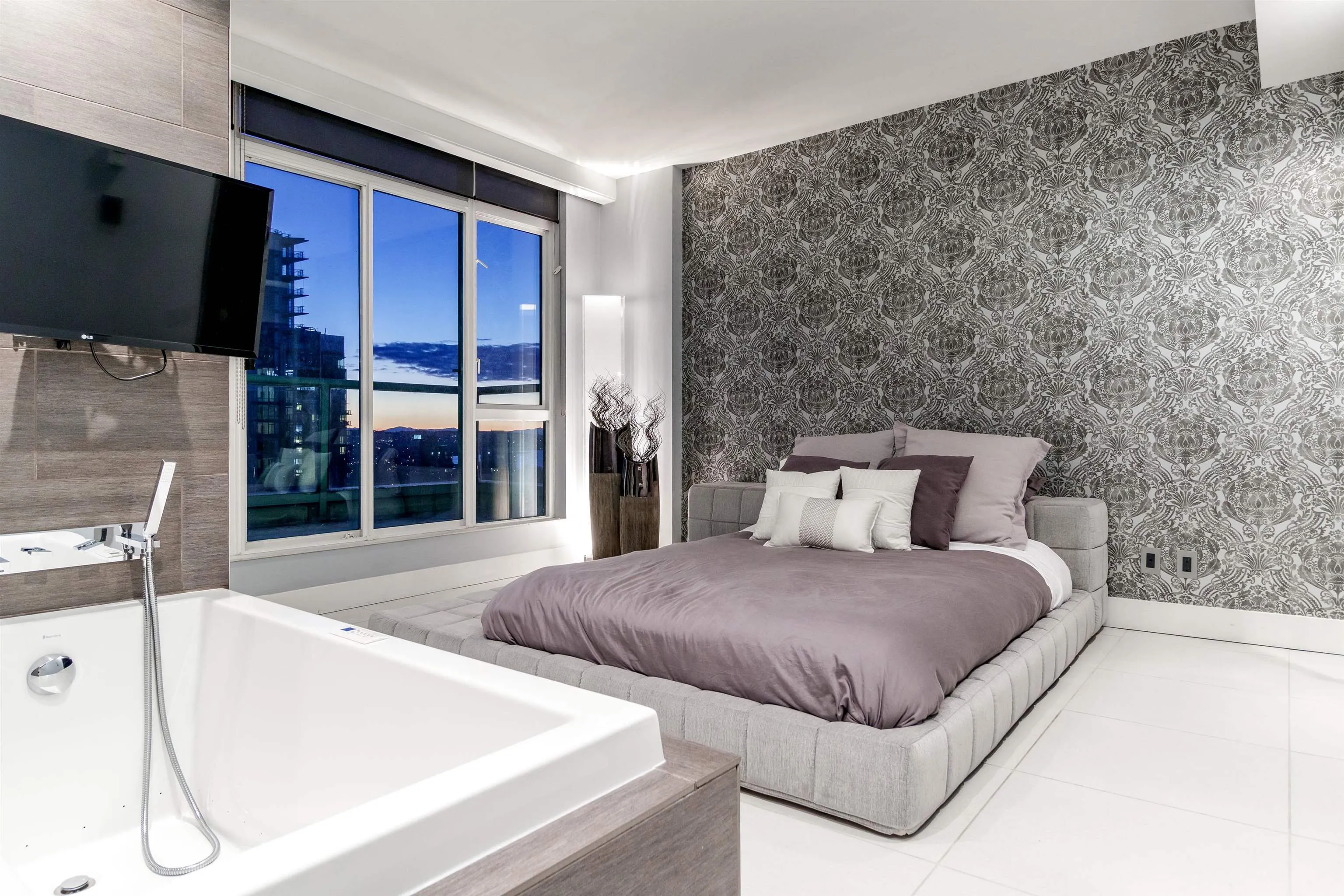 2801 1188 Howe Street