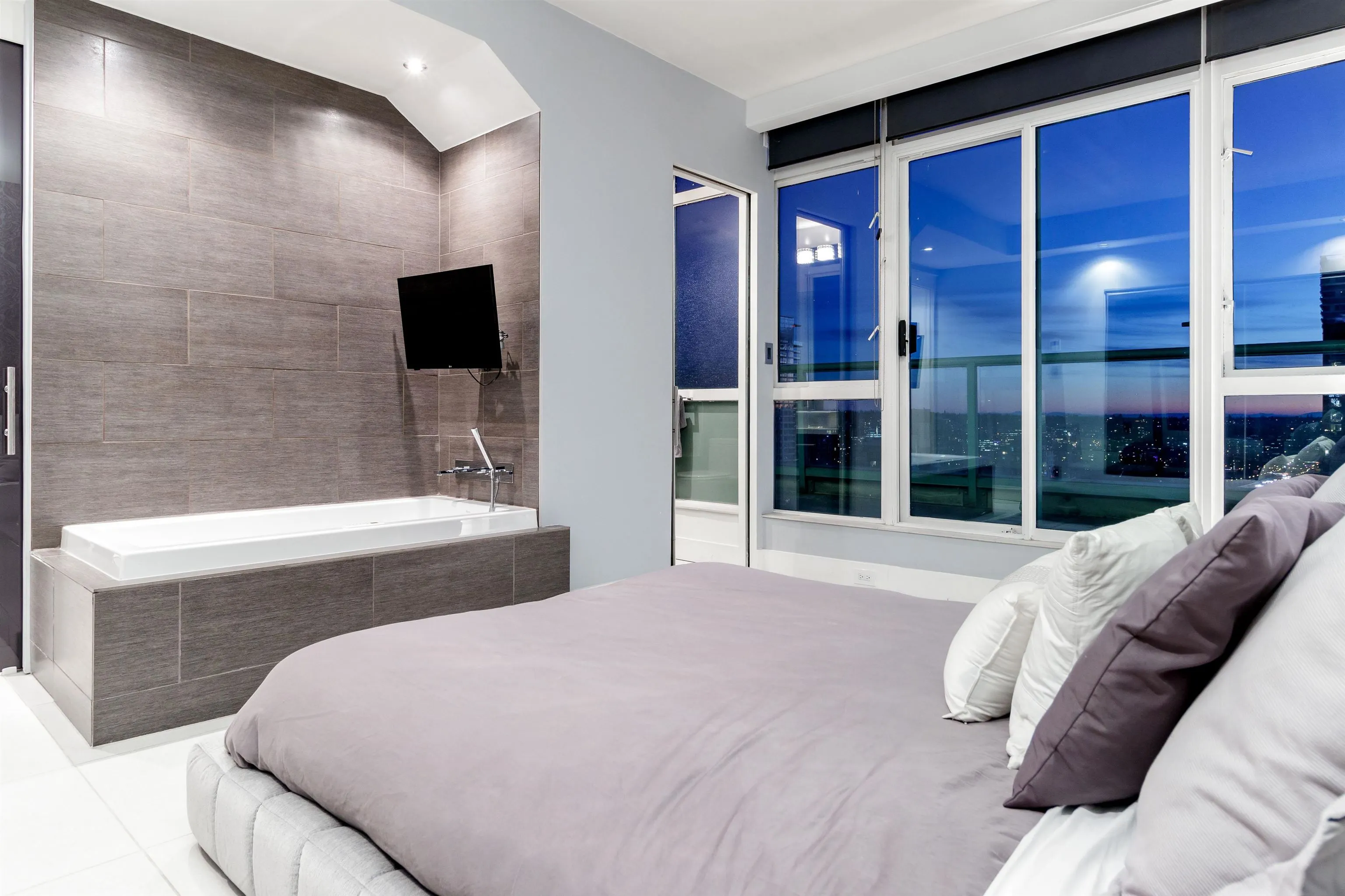 2801 1188 Howe Street