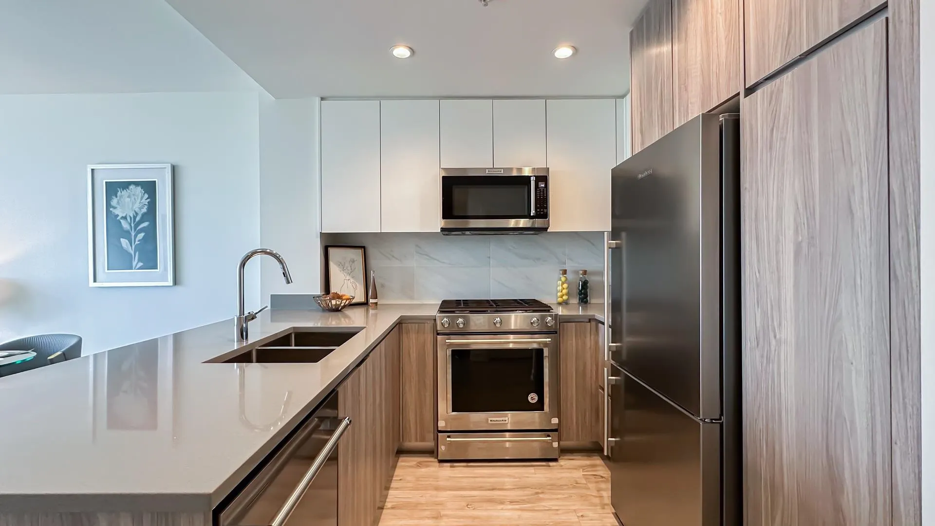 1003 8940 University Crescent