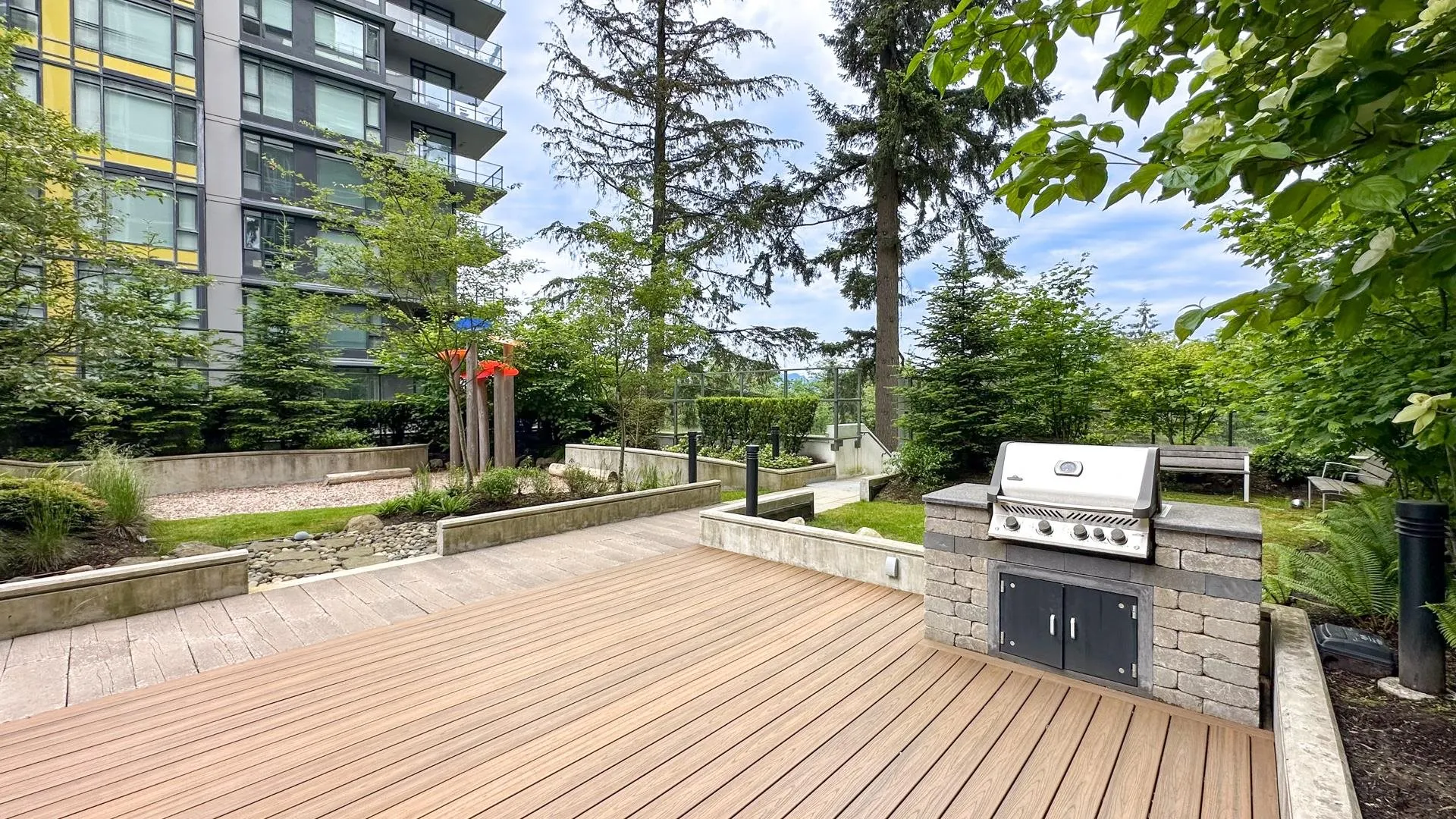 1003 8940 University Crescent