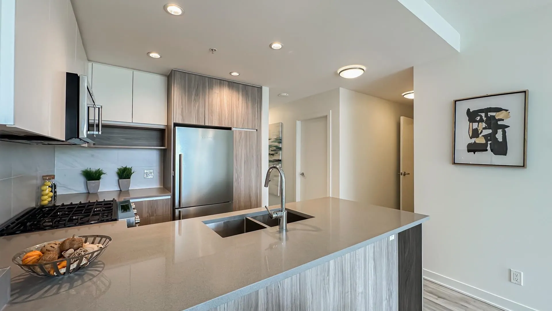 1003 8940 University Crescent