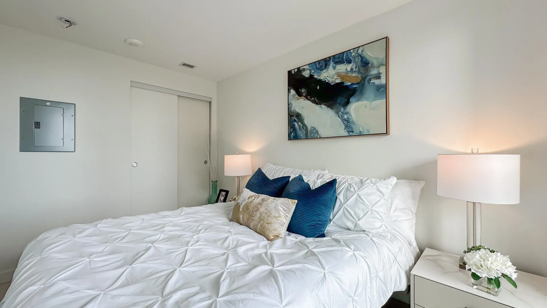 1003 8940 University Crescent