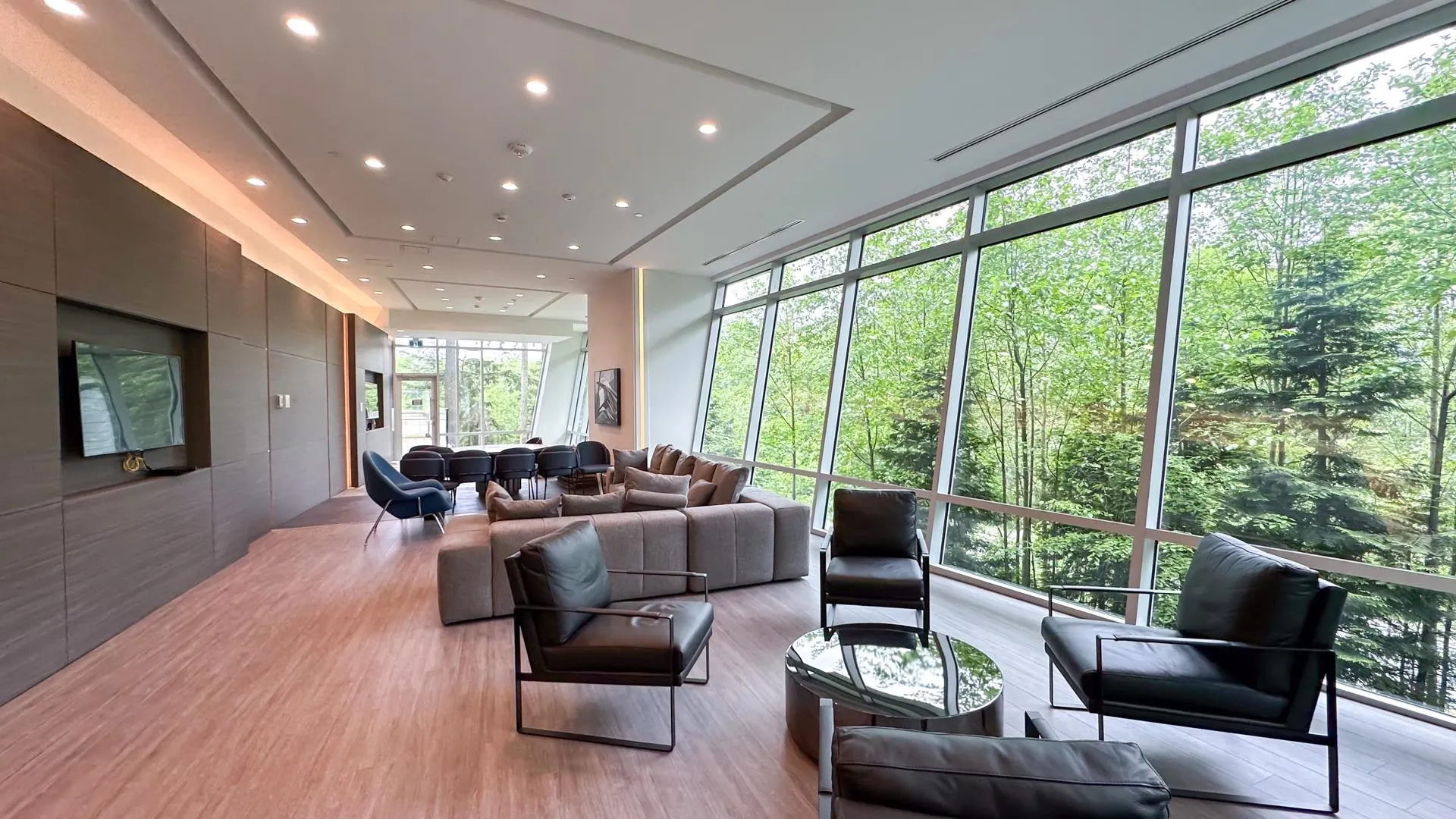 1003 8940 University Crescent