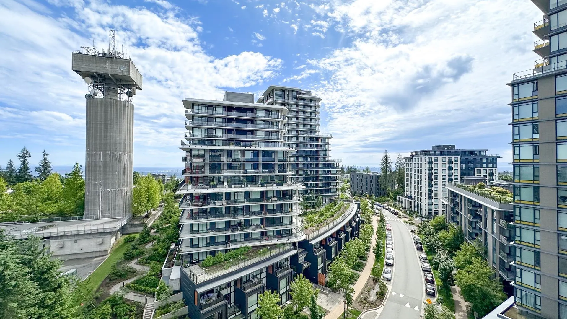 1003 8940 University Crescent