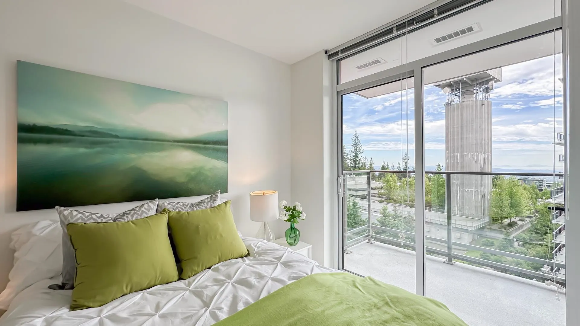 1003 8940 University Crescent