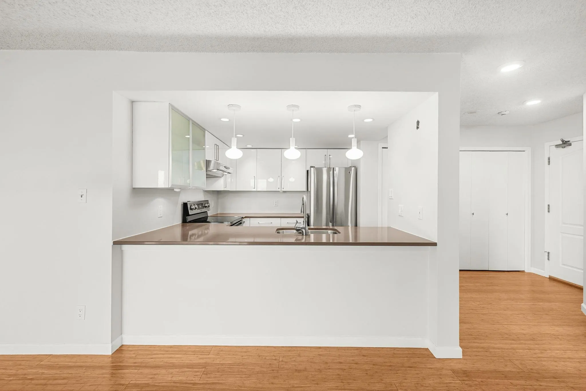 503 69 Jamieson Court