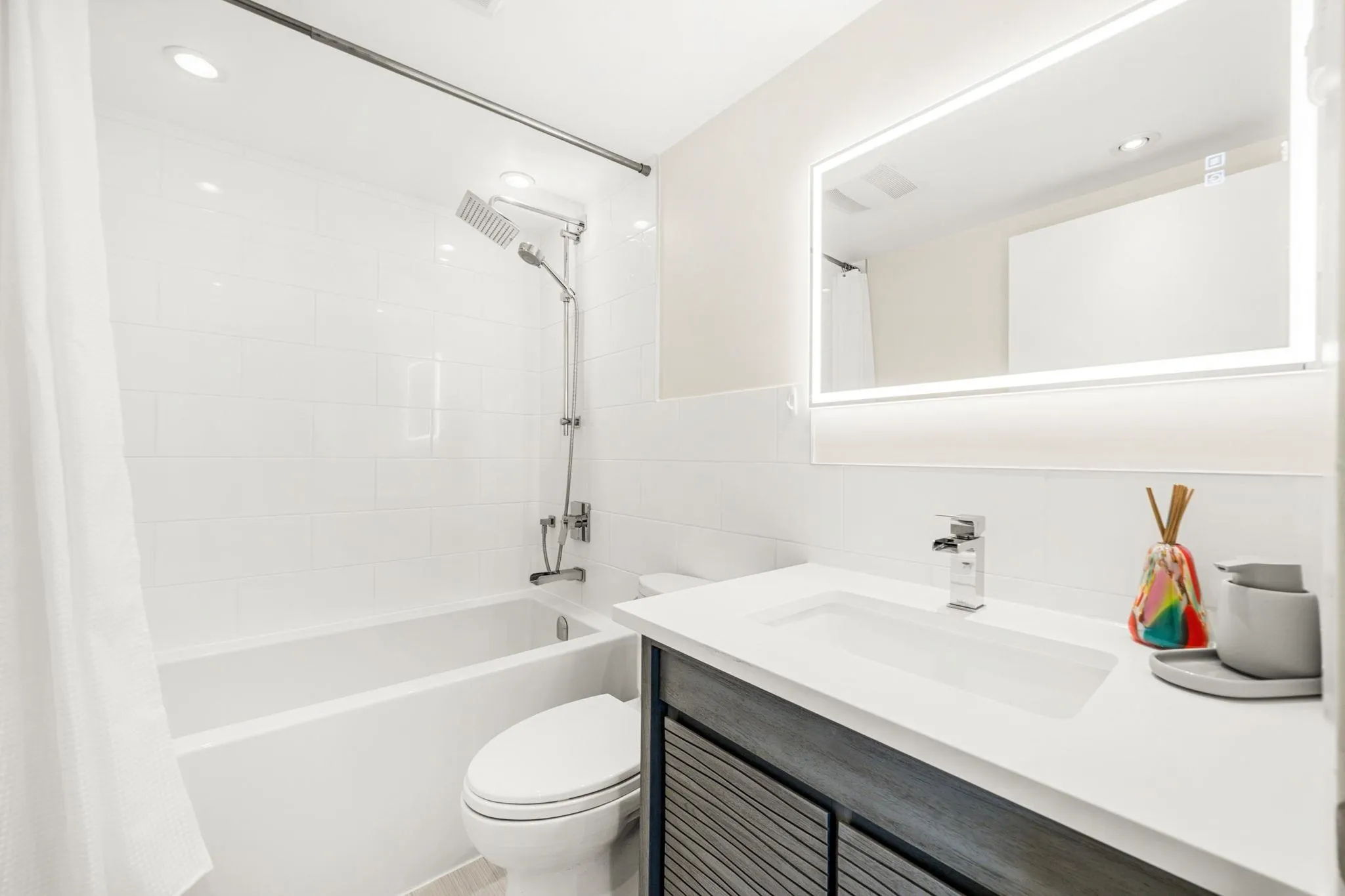 503 69 Jamieson Court