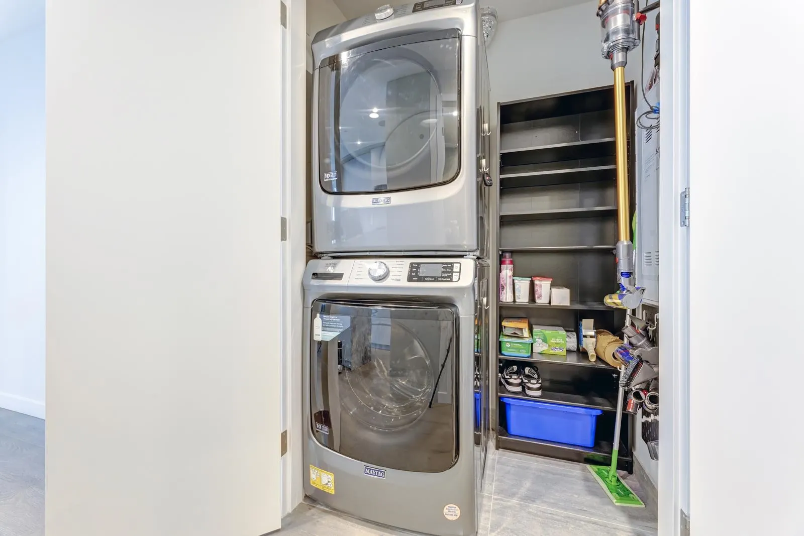 17xx 7418 Paulson Street