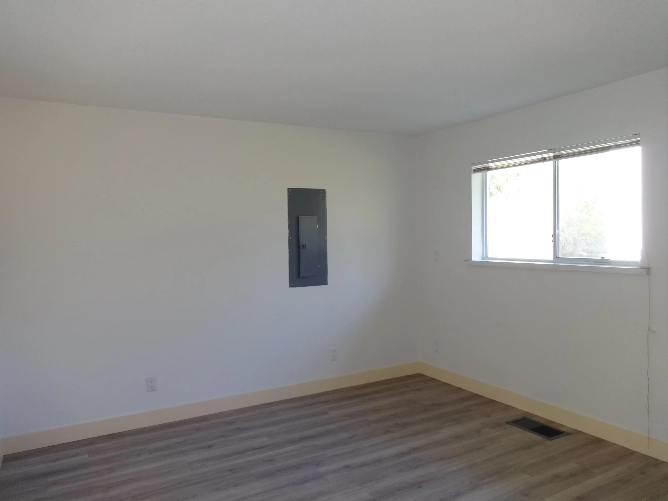 11682 Sunshine Coast Highway