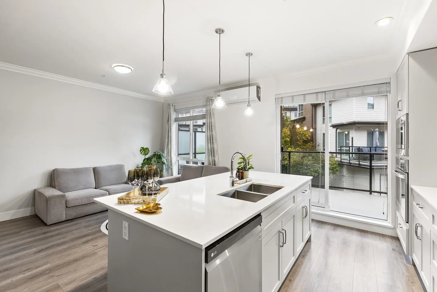 30 15775 Mountain View Drive