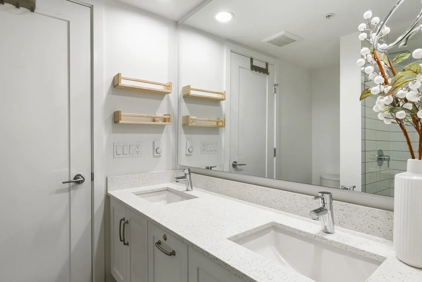 30 15775 Mountain View Drive