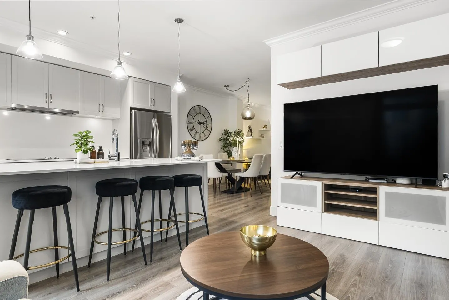 30 15775 Mountain View Drive