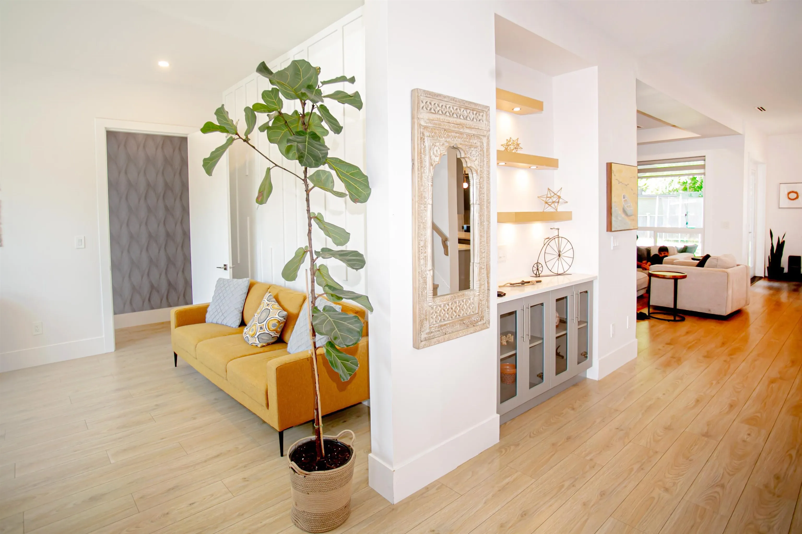 21661 Ridgeway Crescent