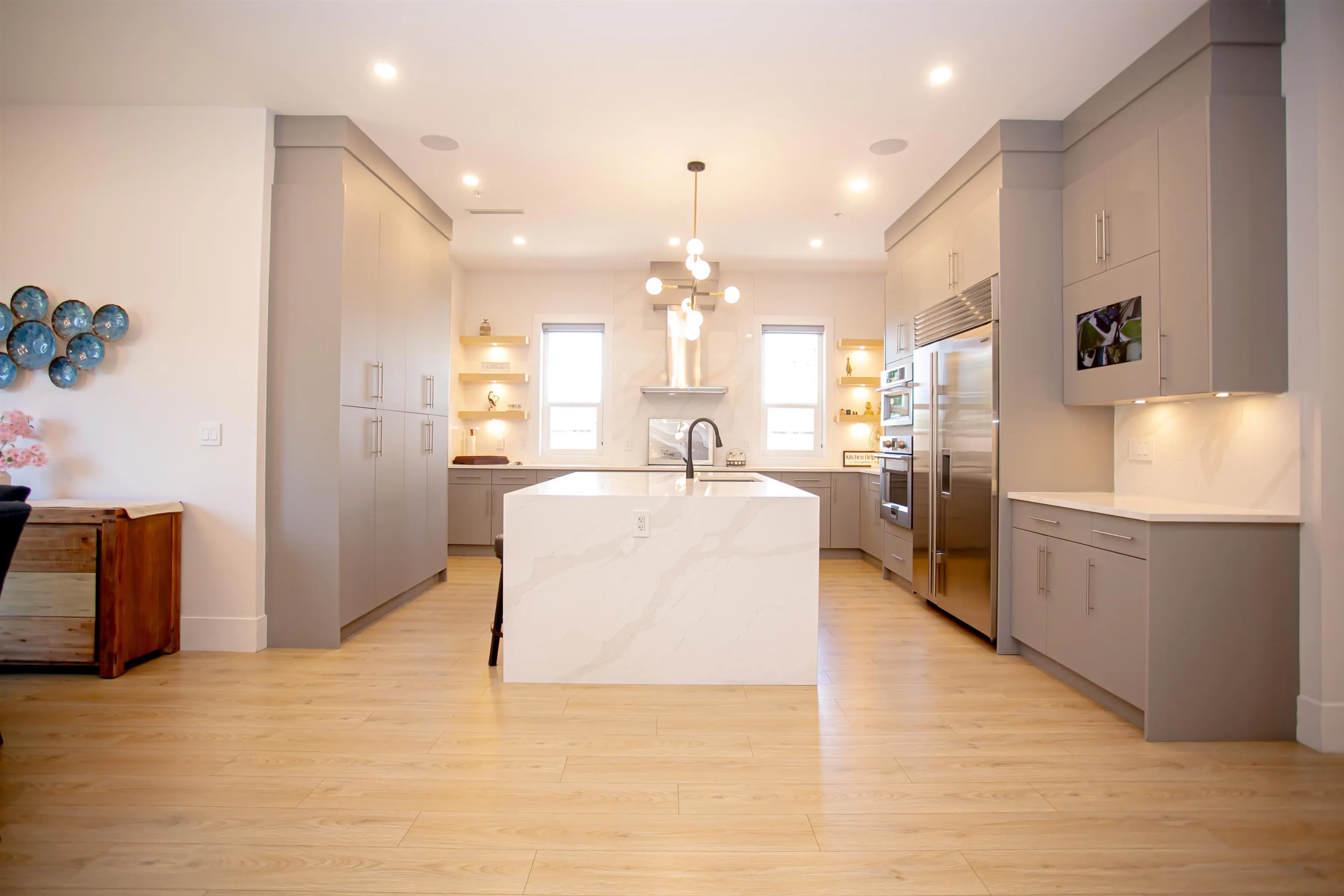 21661 Ridgeway Crescent