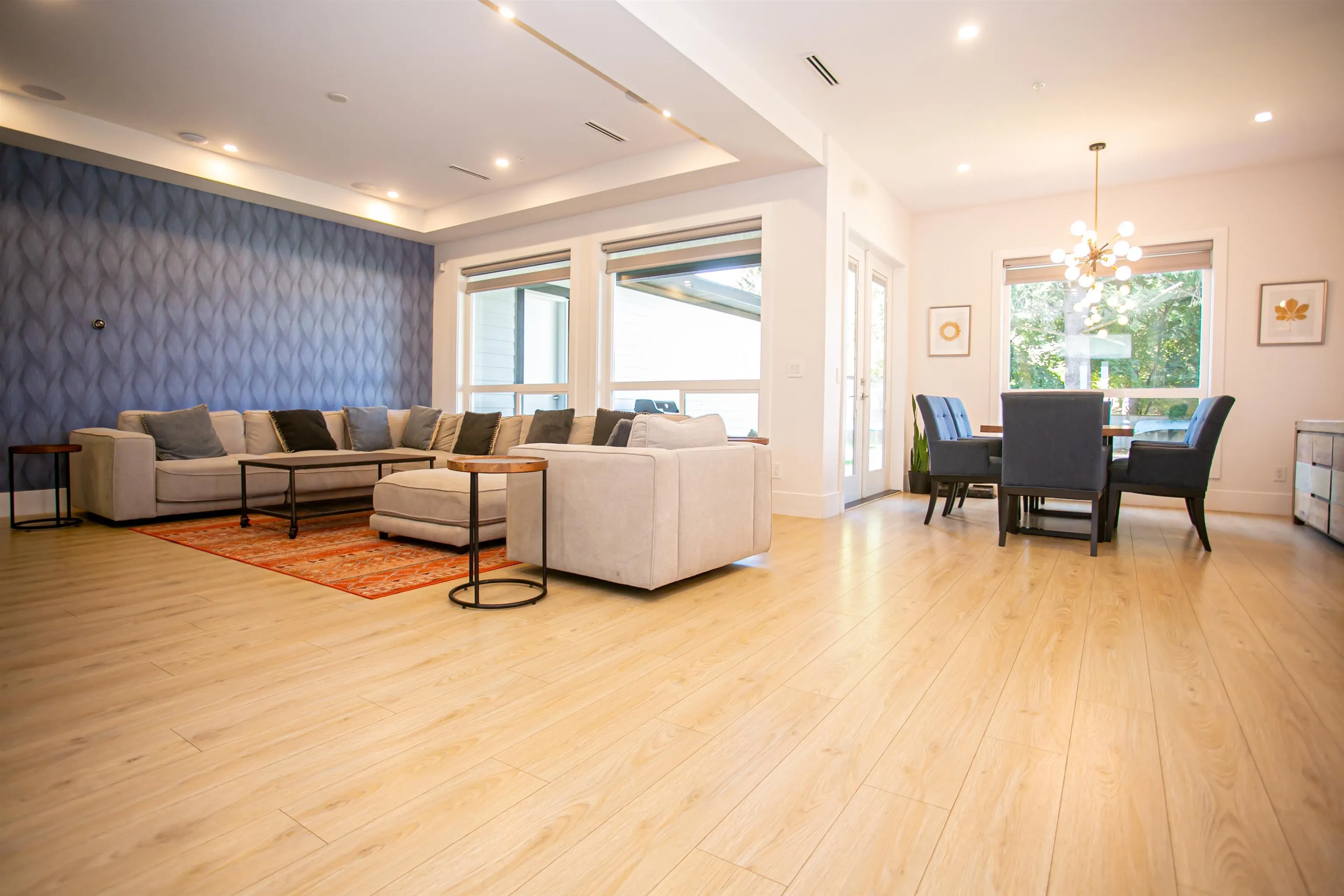 21661 Ridgeway Crescent