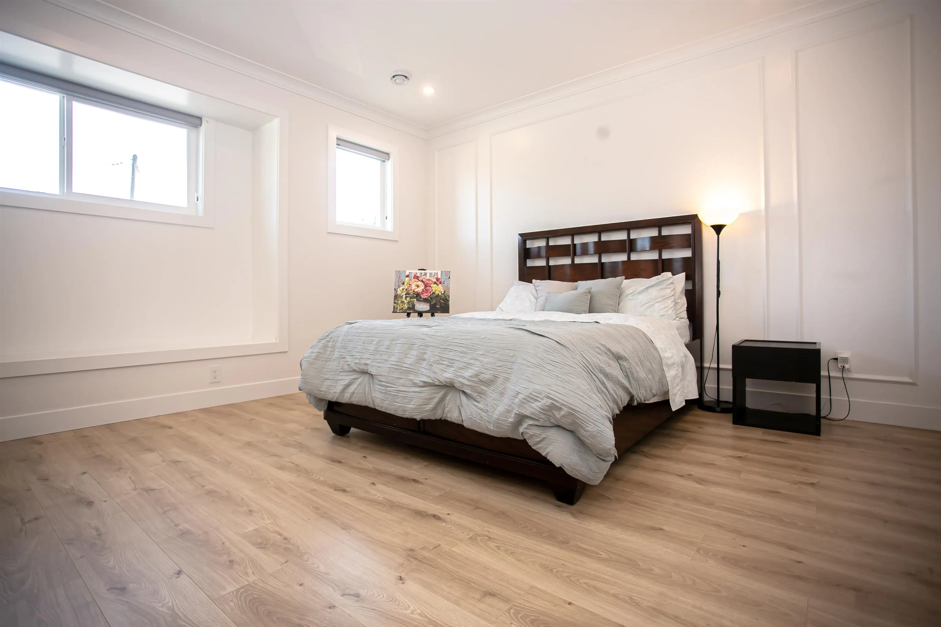 21661 Ridgeway Crescent