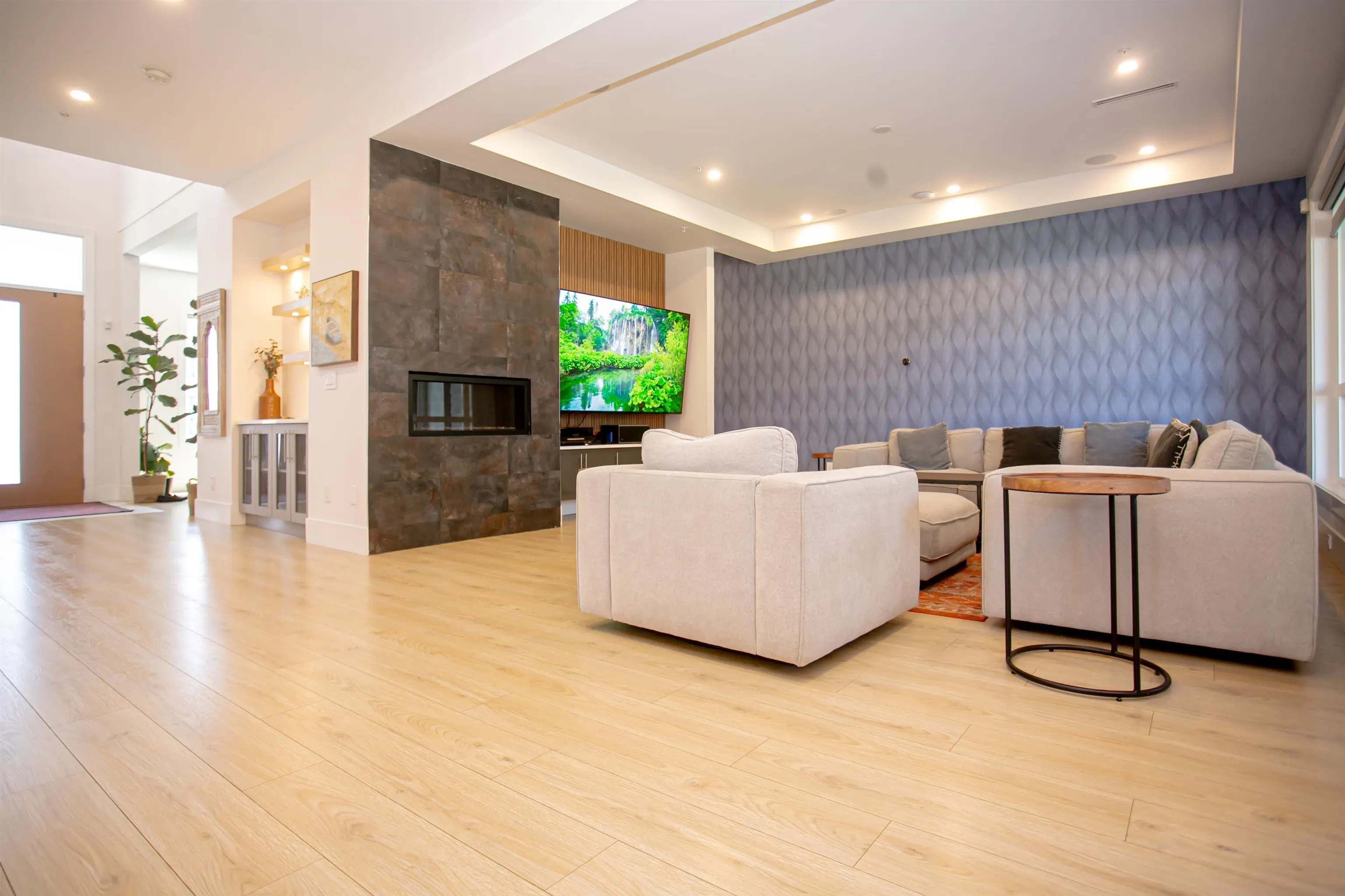 21661 Ridgeway Crescent