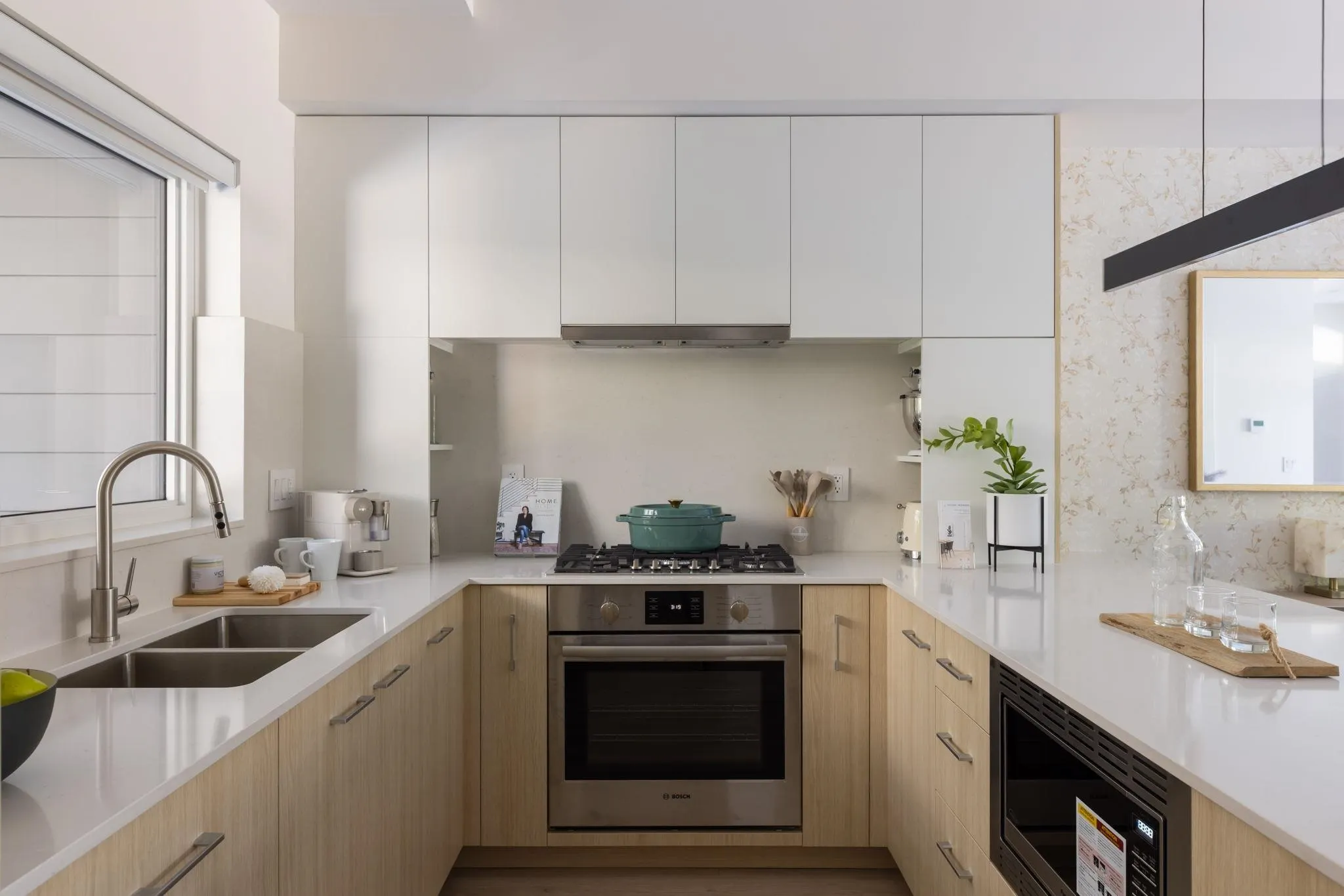 102 342 Mountain Highway