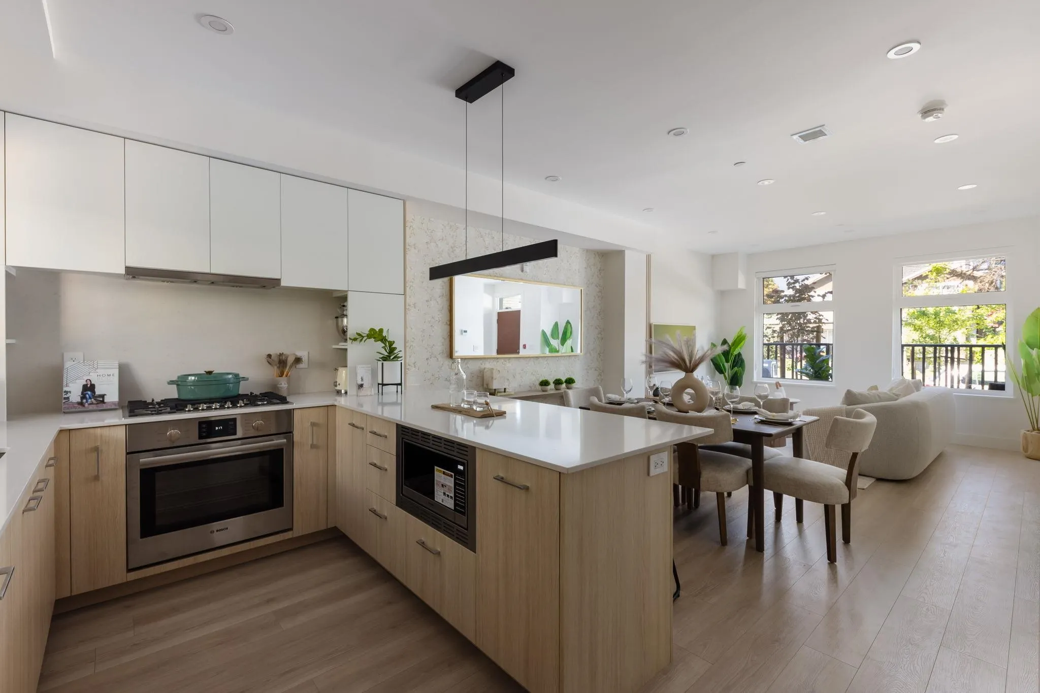 102 342 Mountain Highway