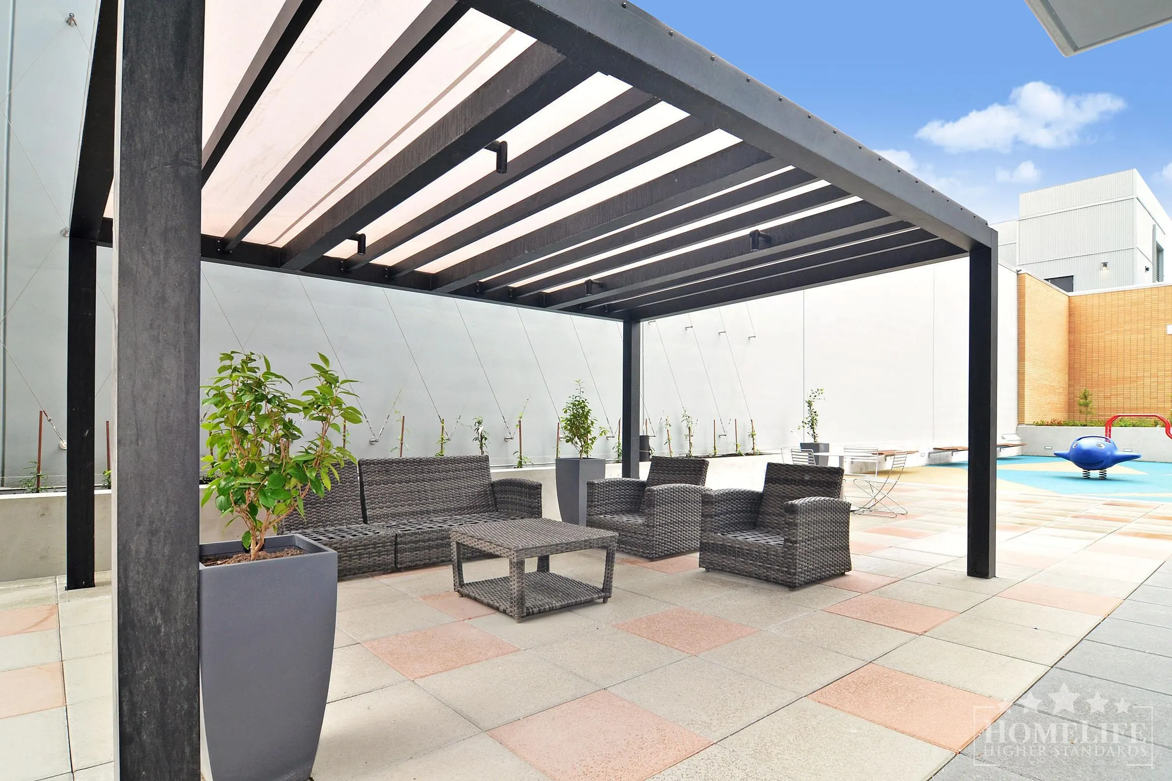 3209 13615 Fraser Highway