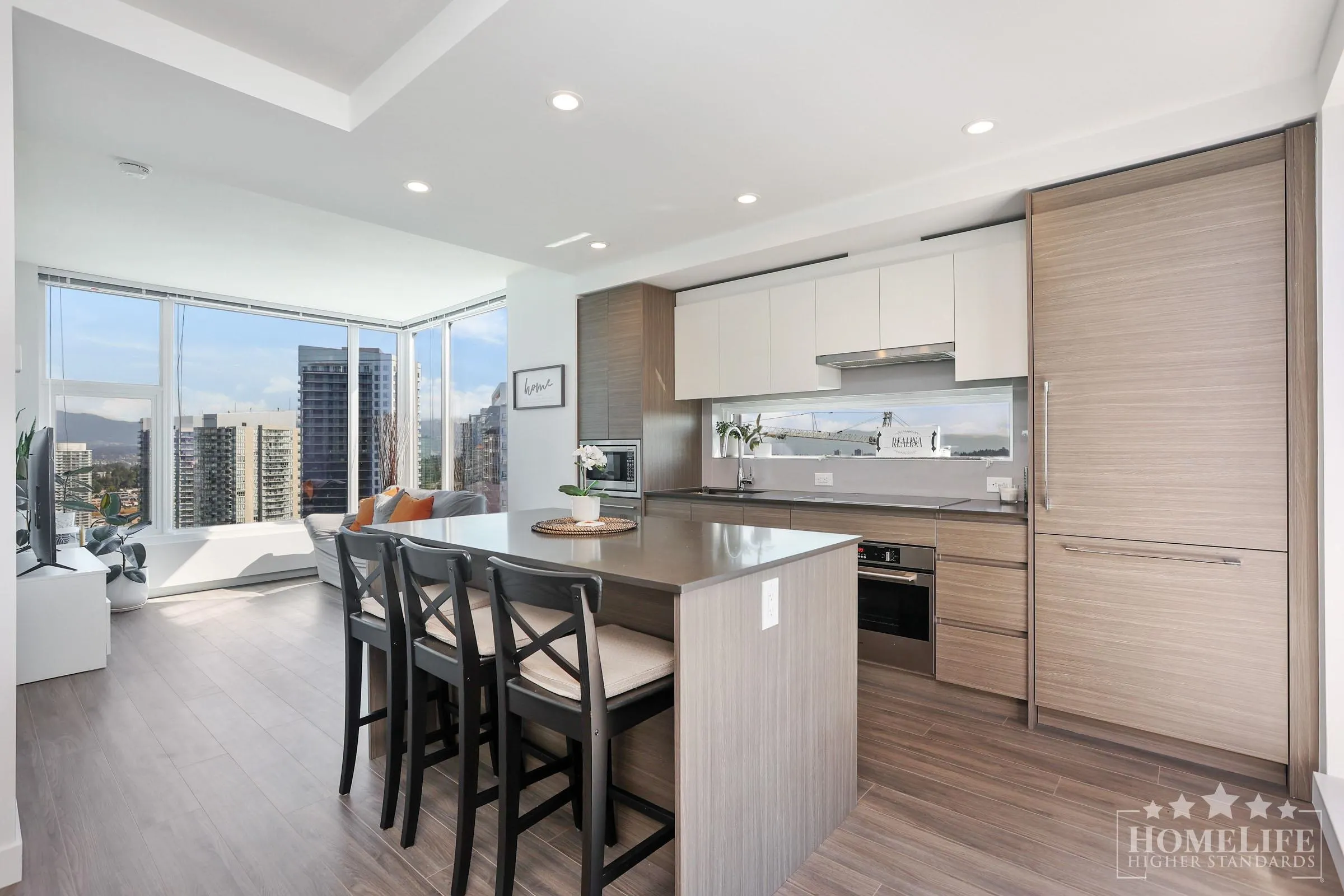 3209 13615 Fraser Highway