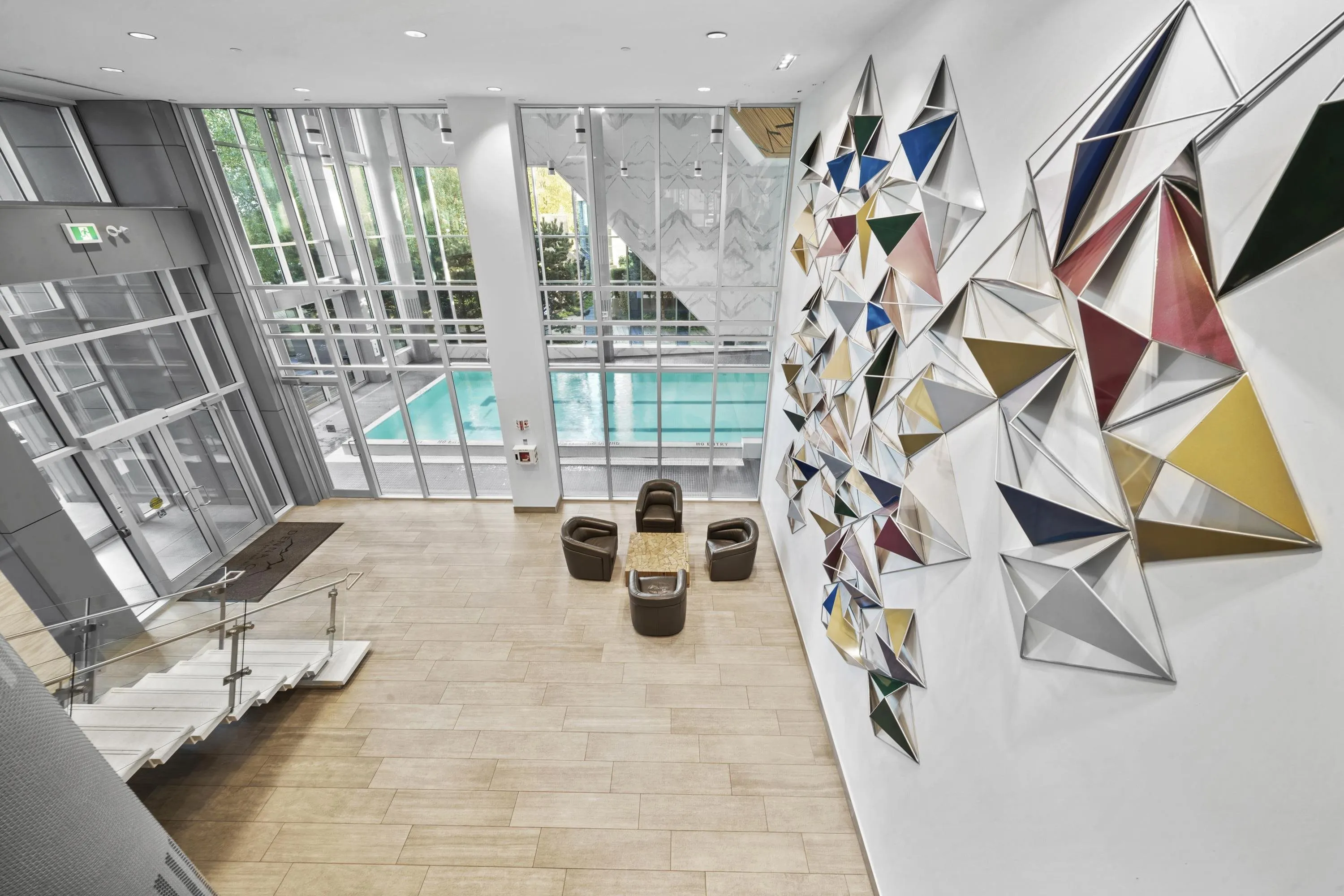 616 680 Seylynn Crescent