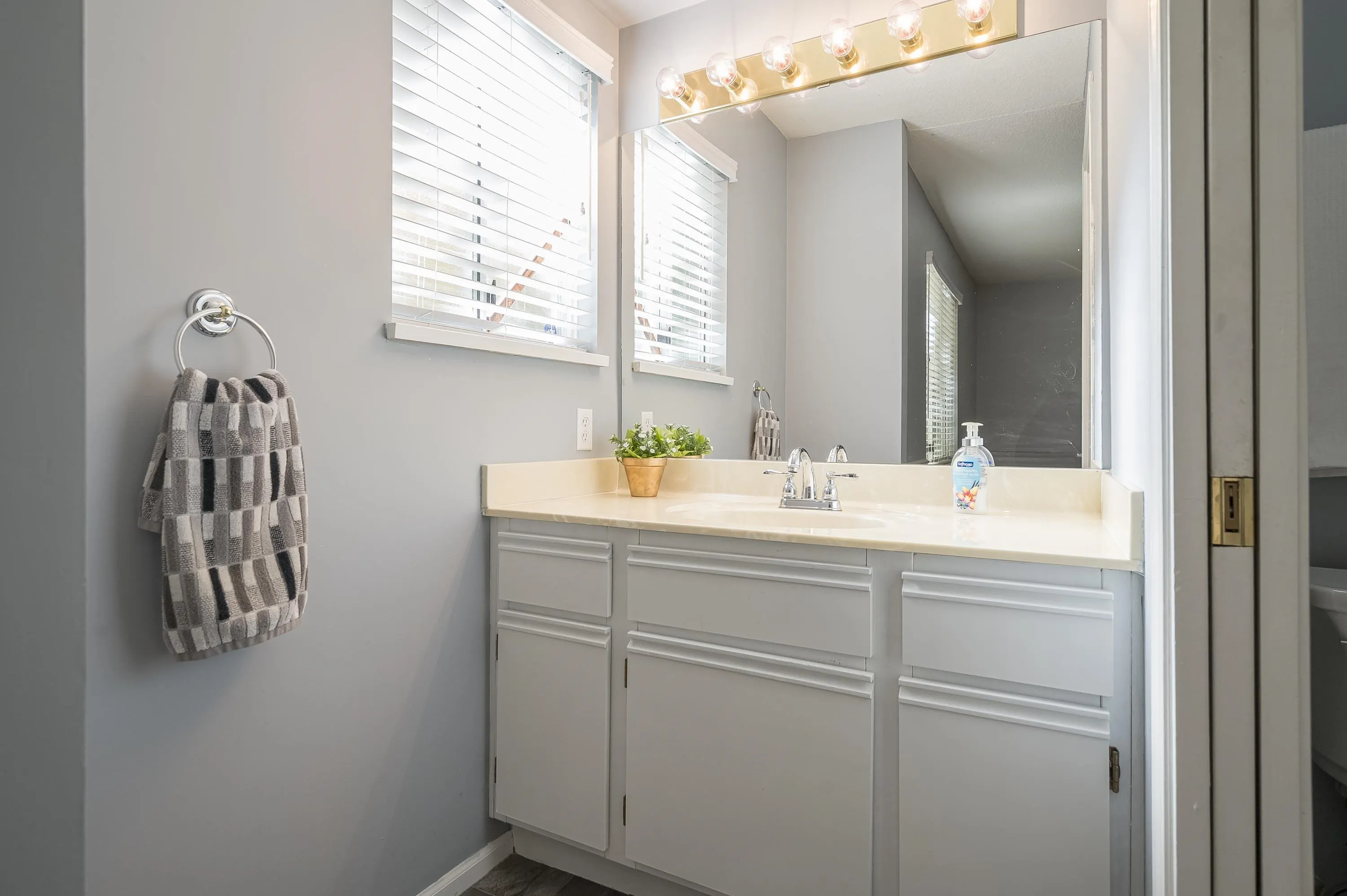 111 10308 155a Street