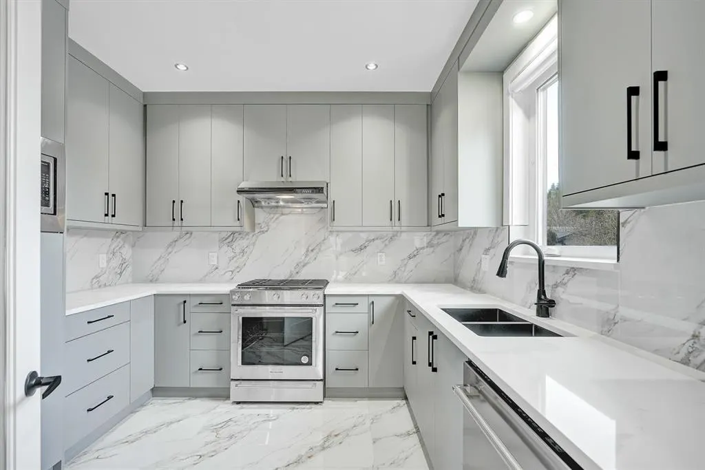 13915 Blackburn Avenue