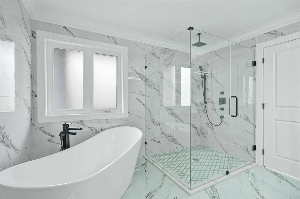 13915 Blackburn Avenue