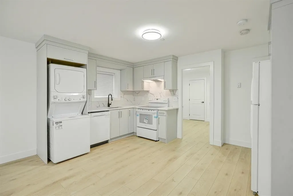 13915 Blackburn Avenue