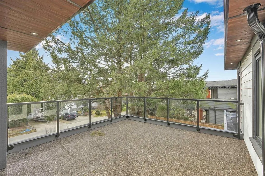 13915 Blackburn Avenue