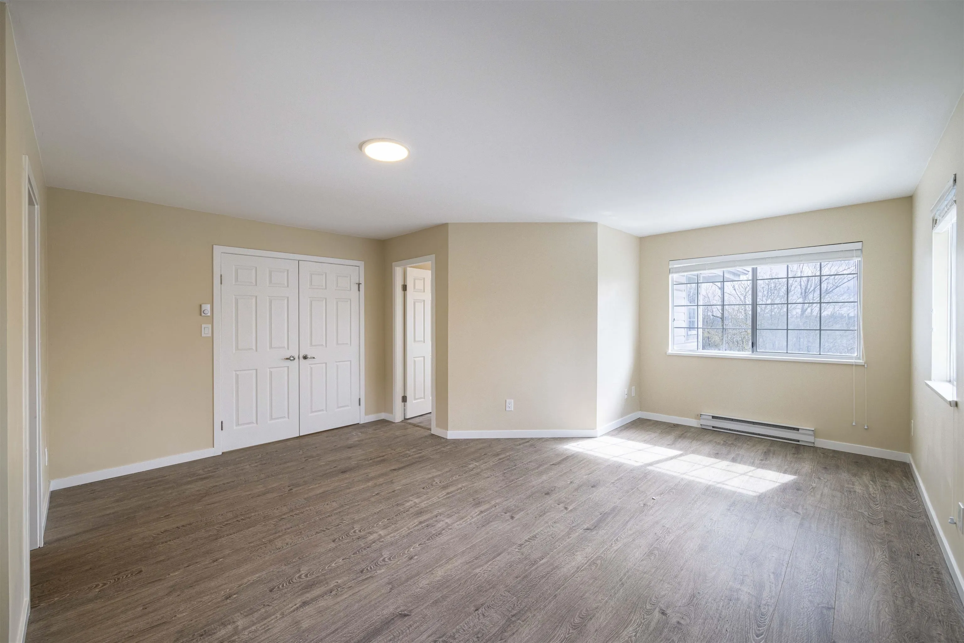 470 Riverview Crescent