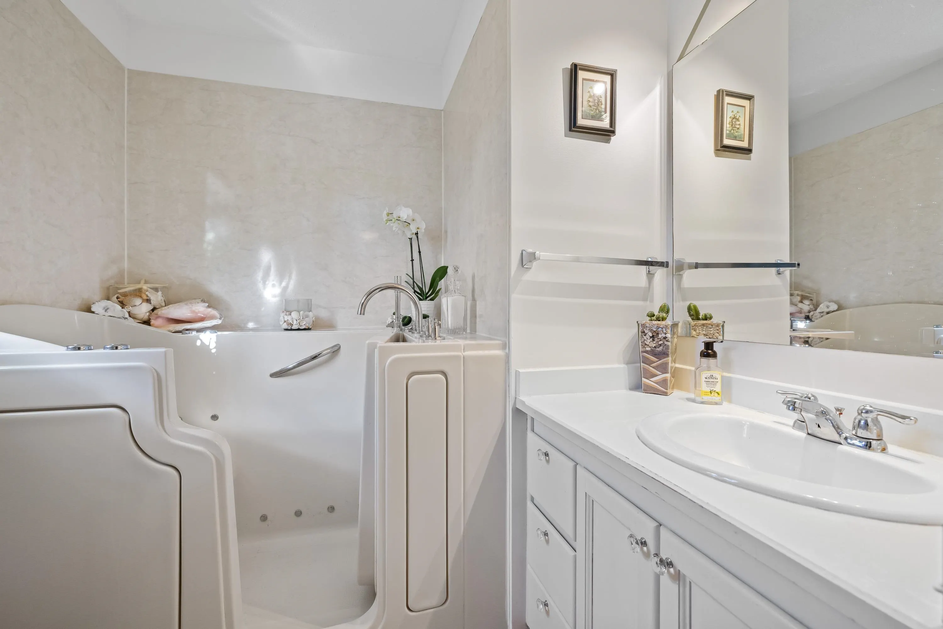 180 9055 Ashwell Road