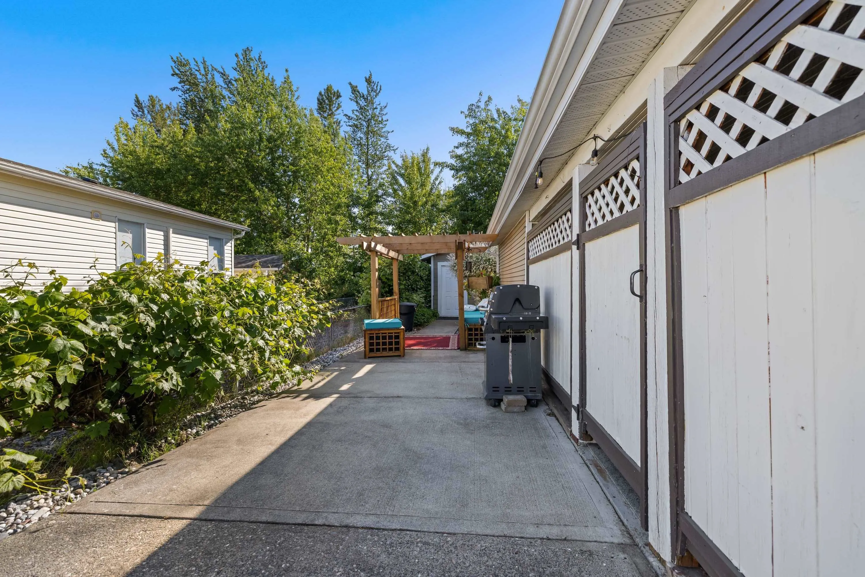 180 9055 Ashwell Road