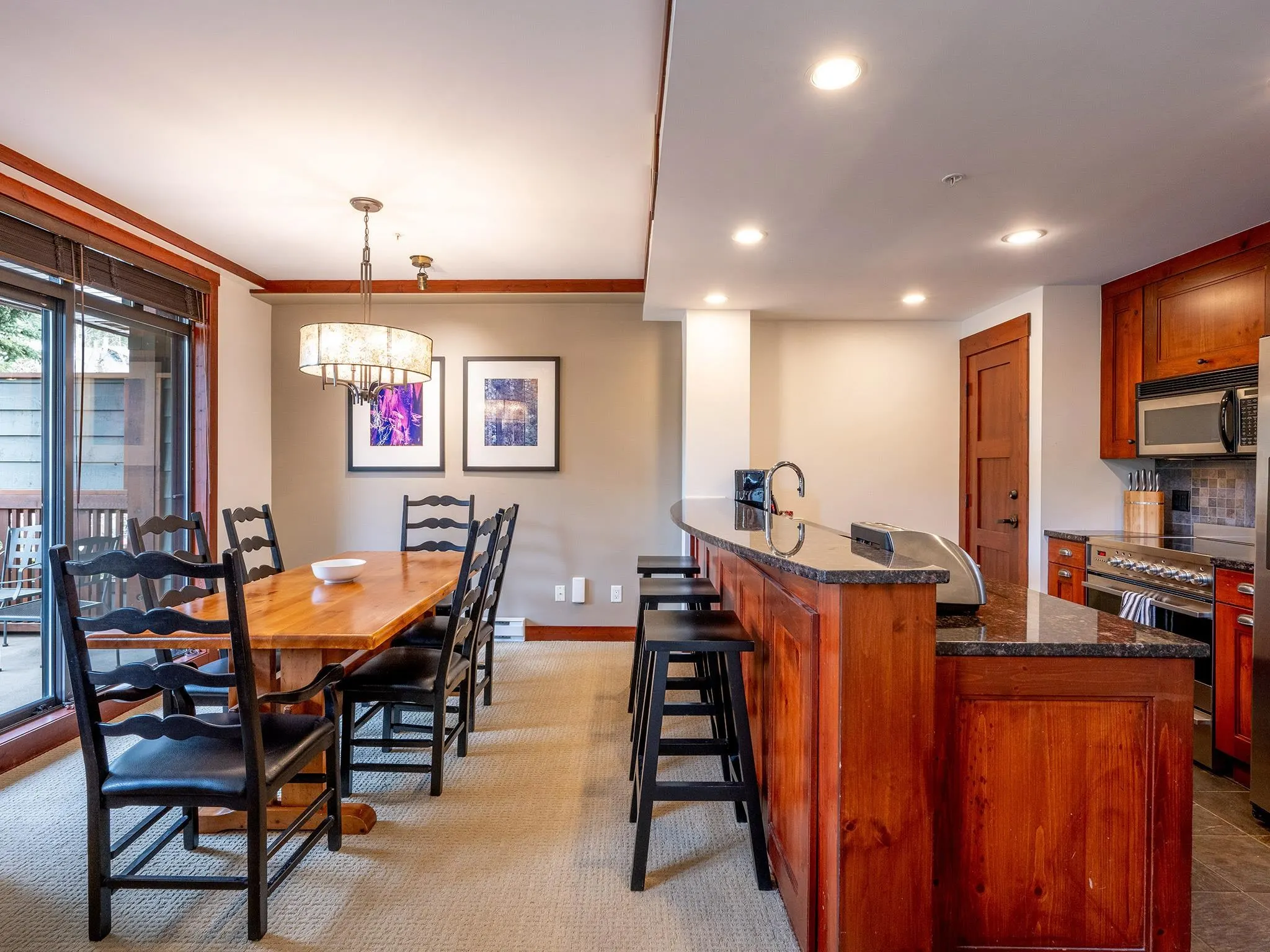 208 2202 Gondola Way