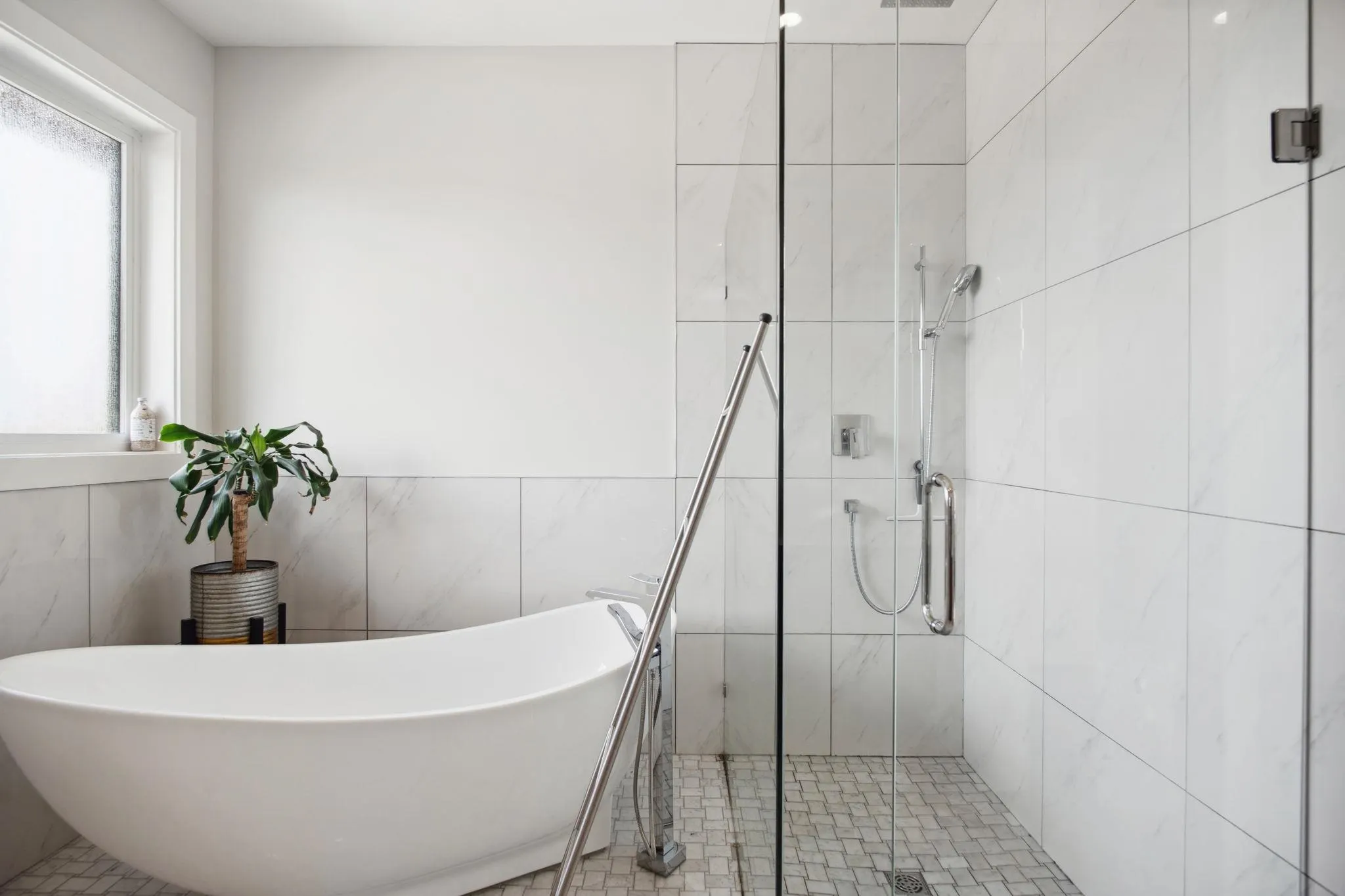 5030 Hardwick Street