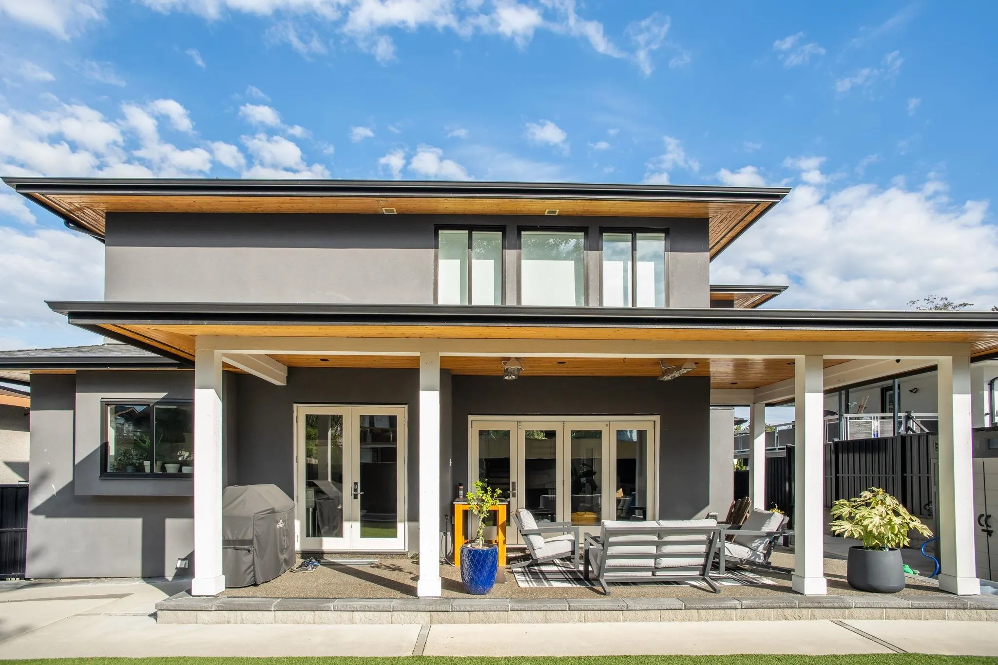 5030 Hardwick Street