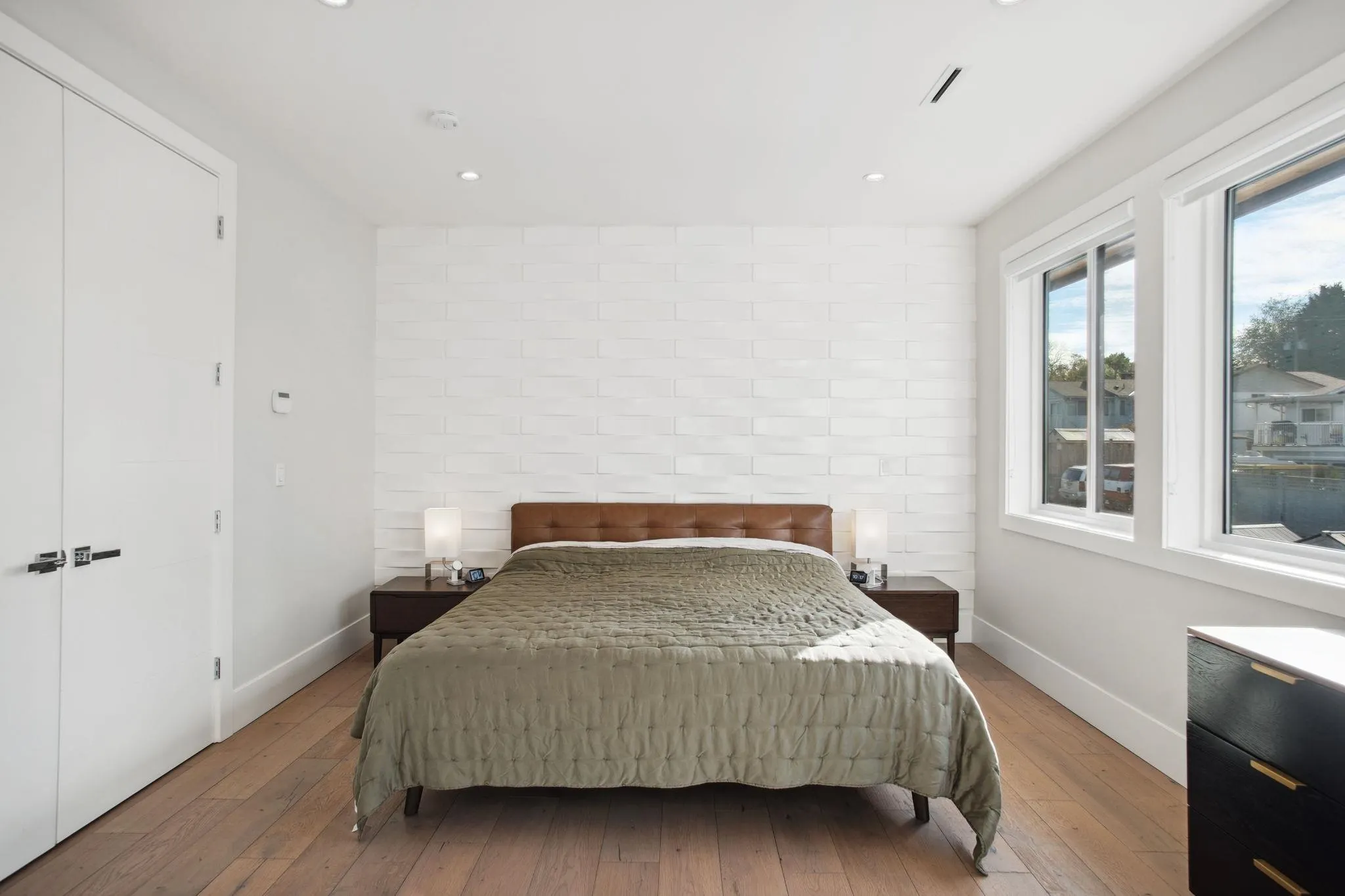 5030 Hardwick Street