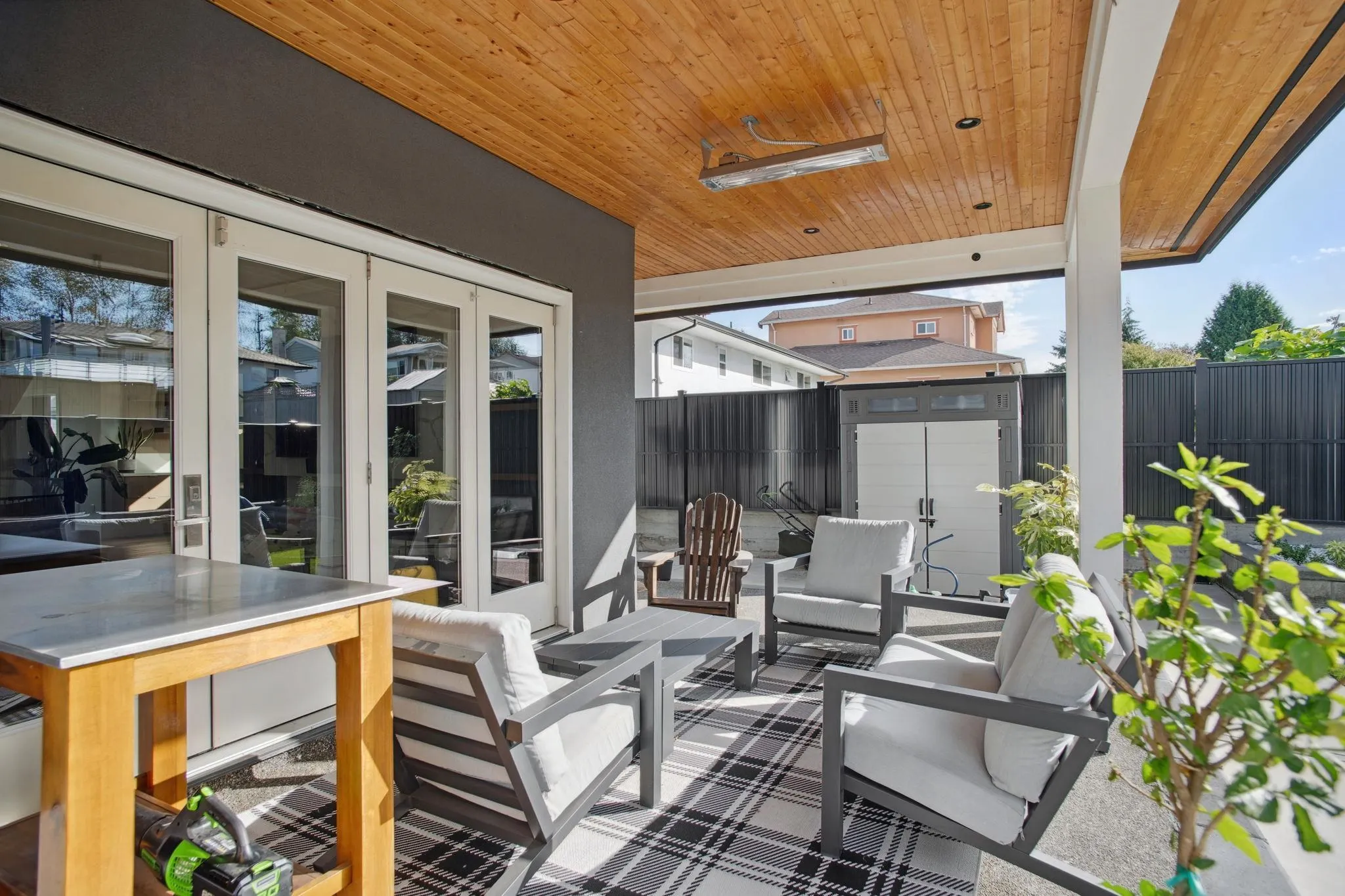 5030 Hardwick Street