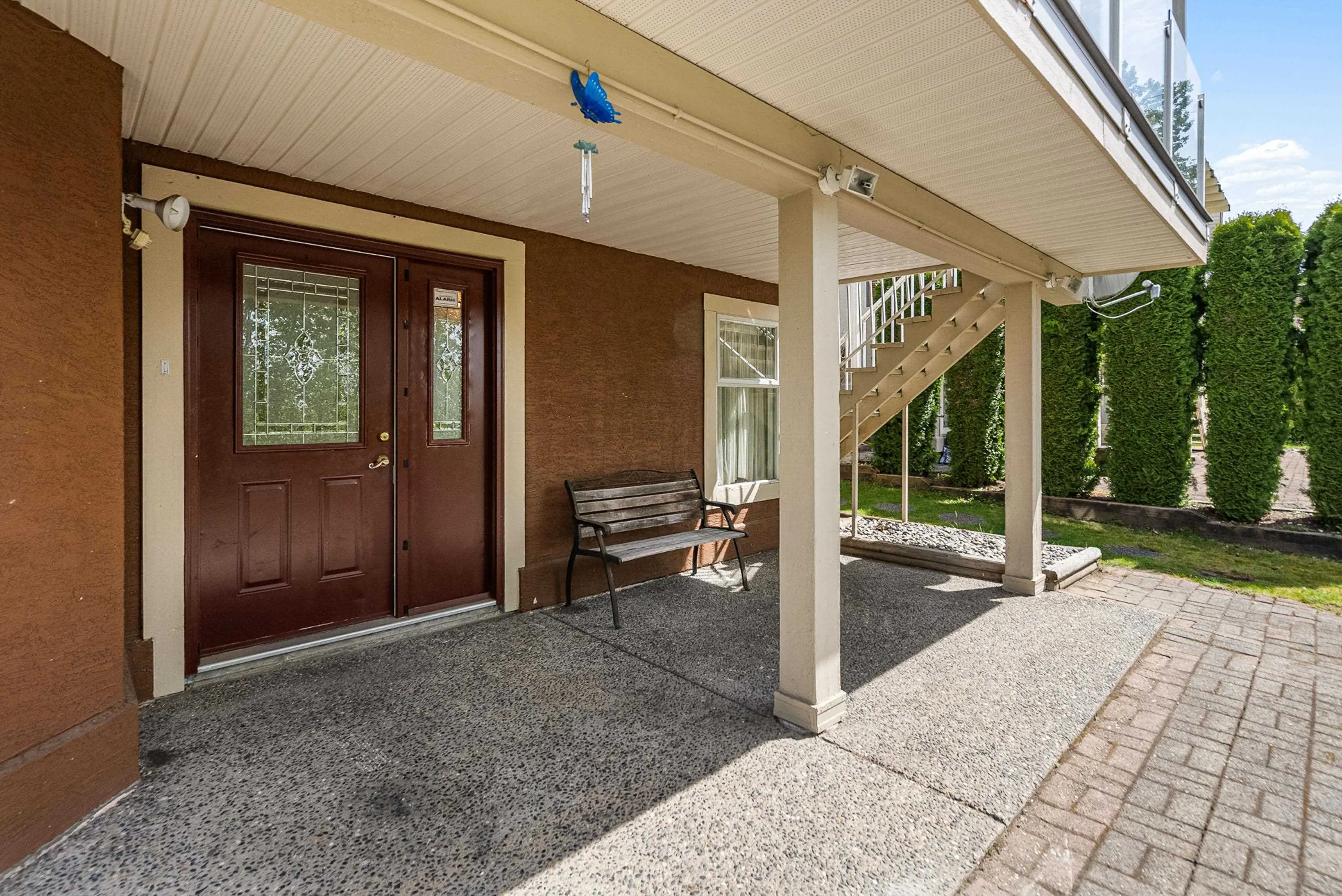 2622 Sandstone Crescent