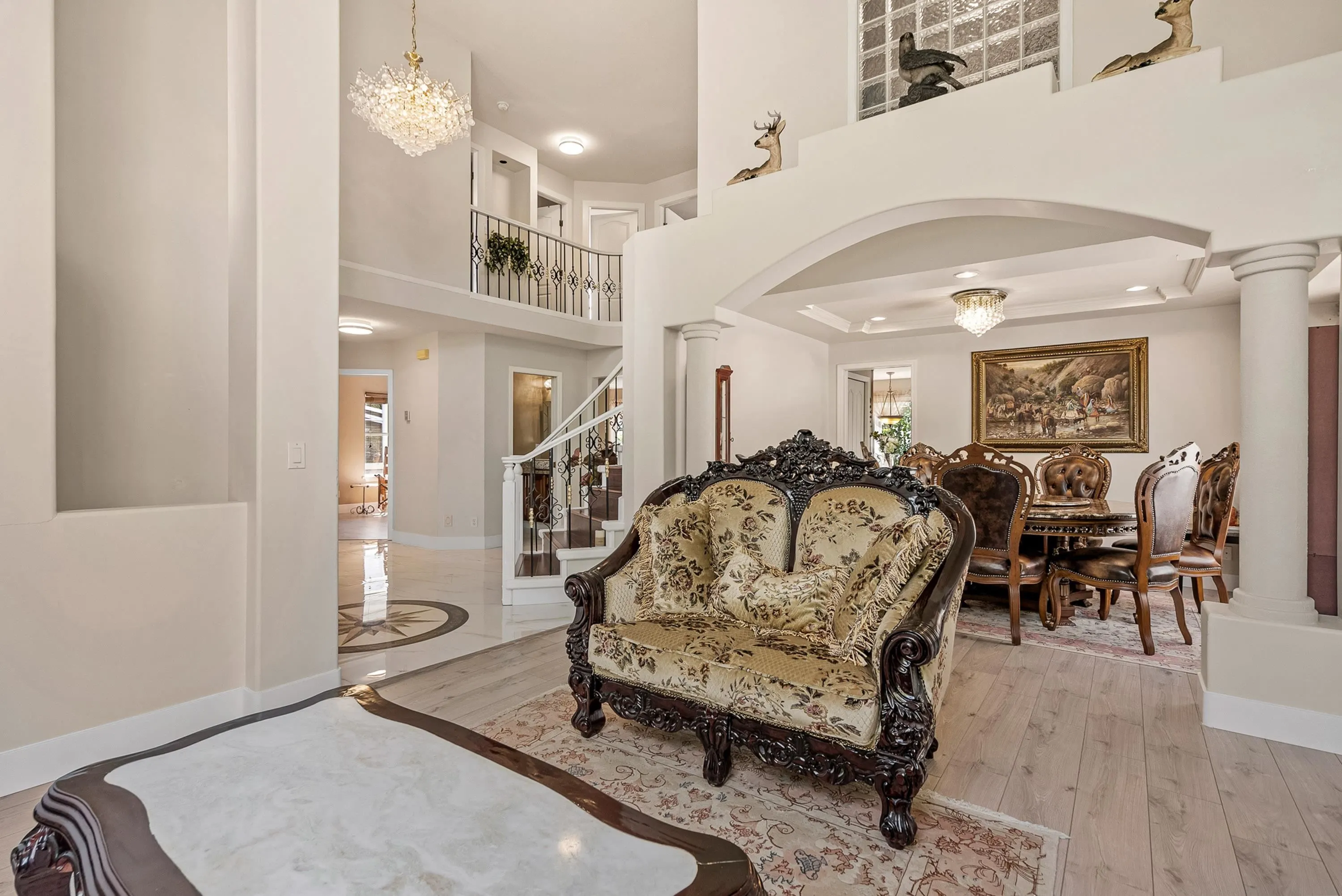 2622 Sandstone Crescent