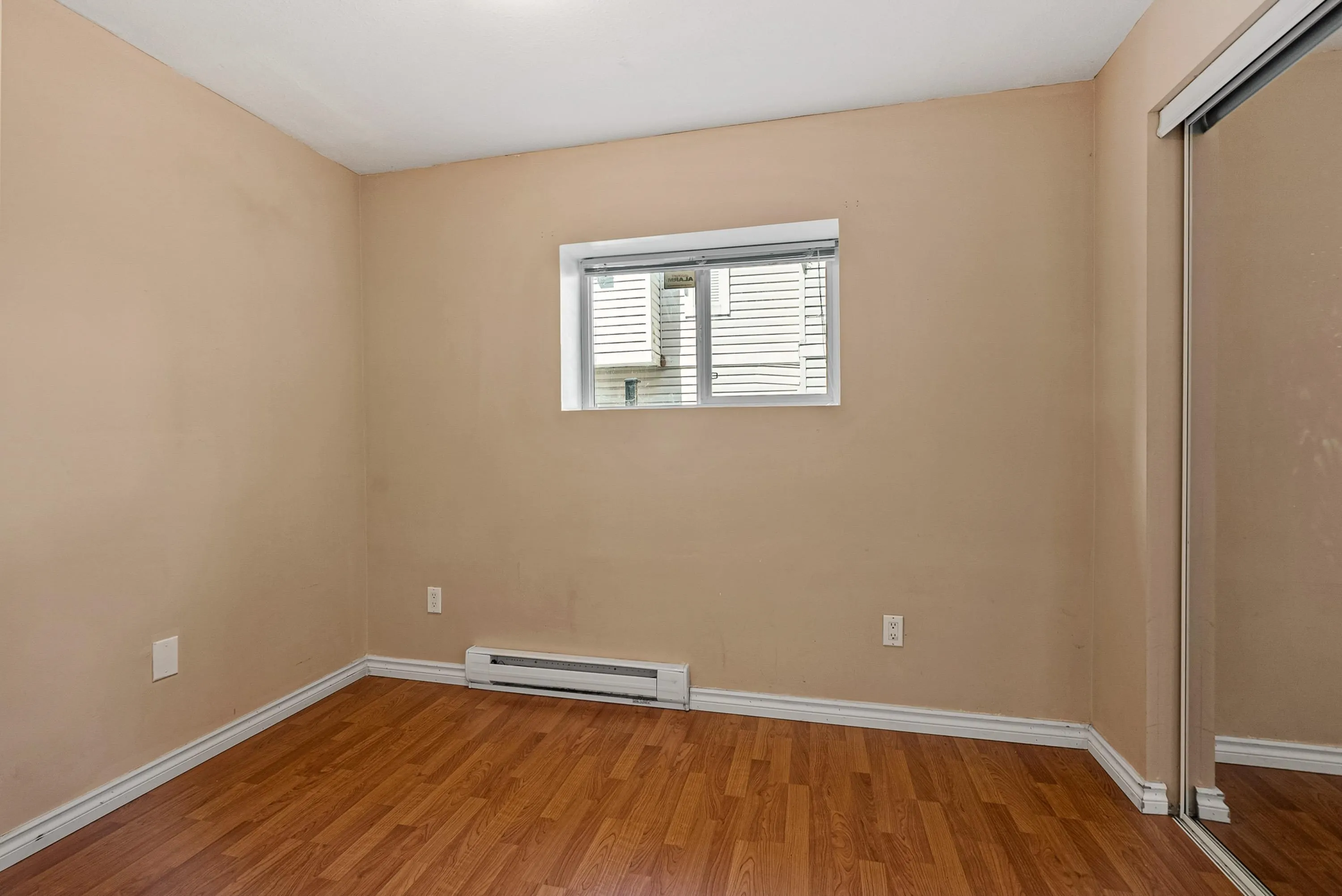 2622 Sandstone Crescent