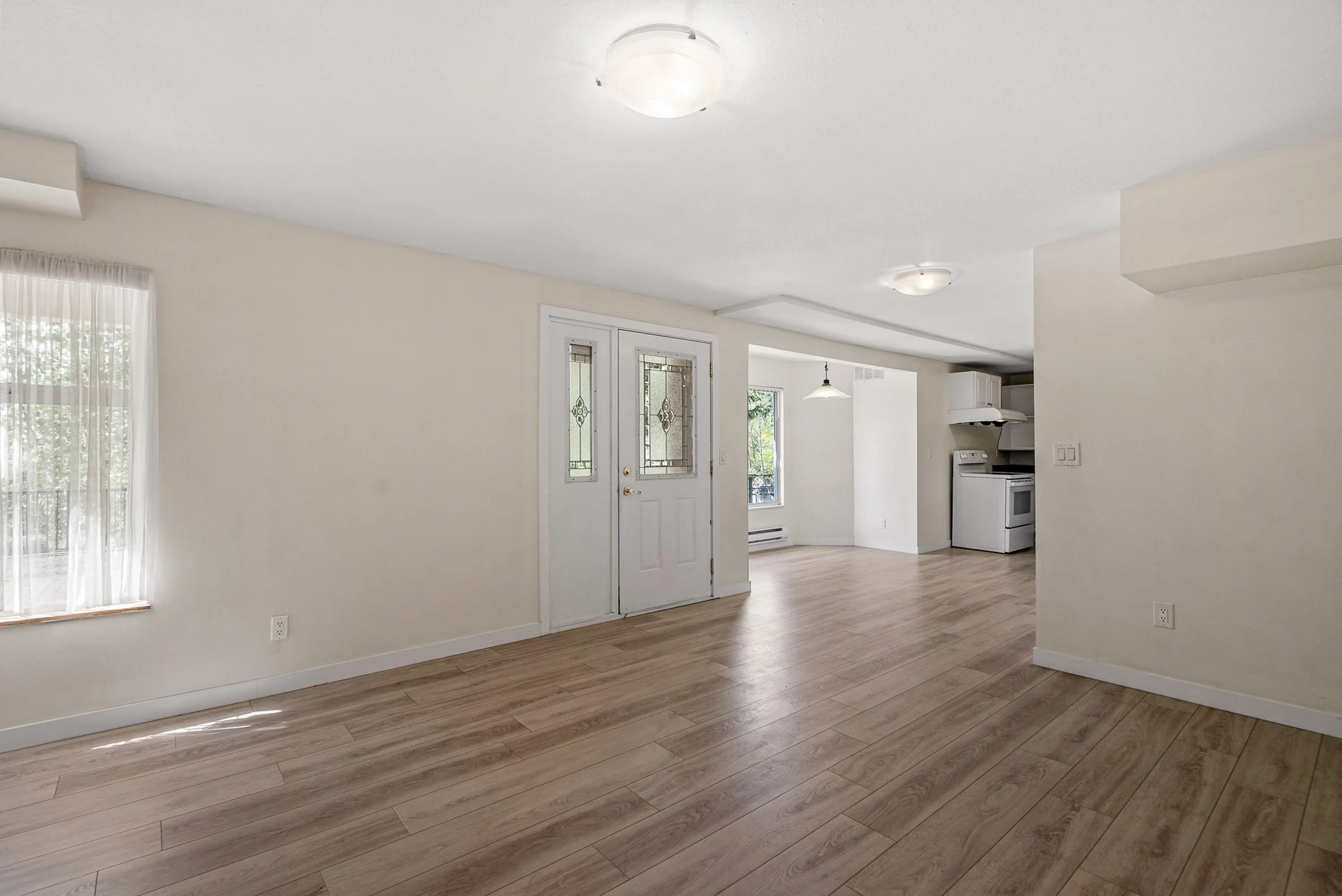 2622 Sandstone Crescent