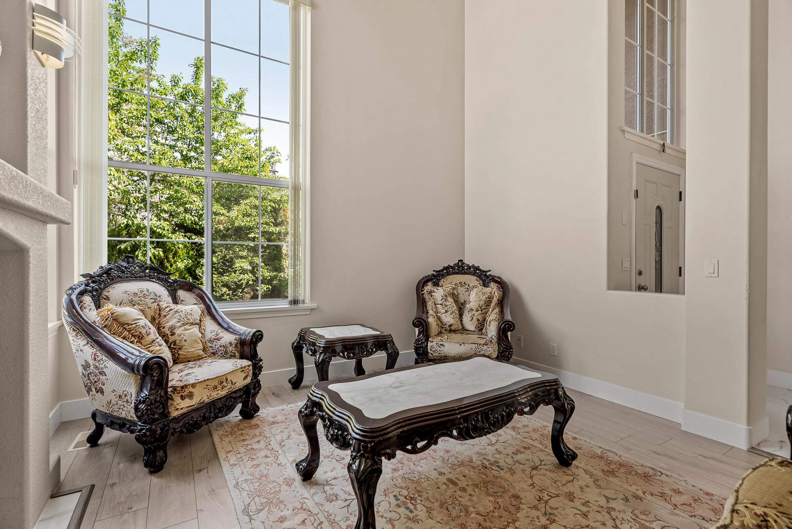 2622 Sandstone Crescent