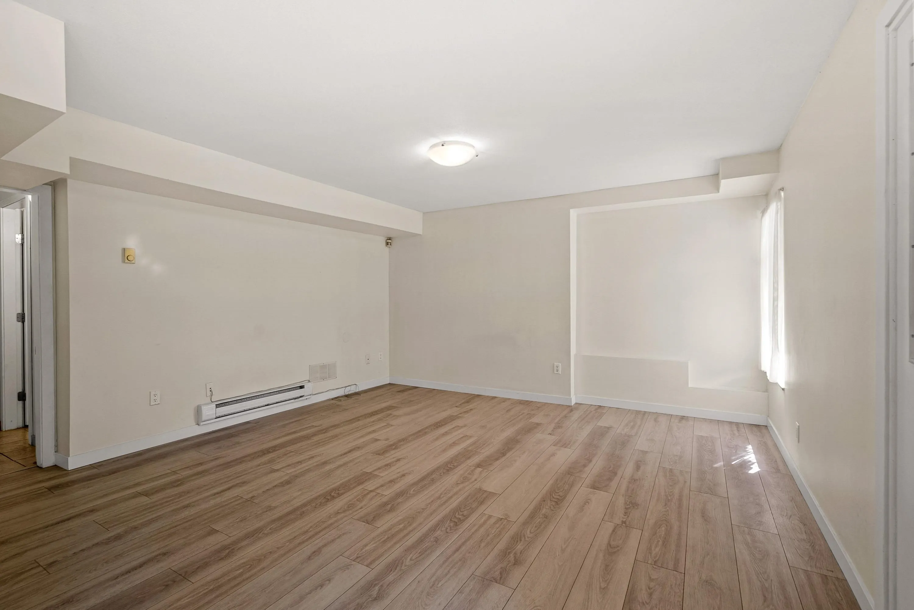 2622 Sandstone Crescent