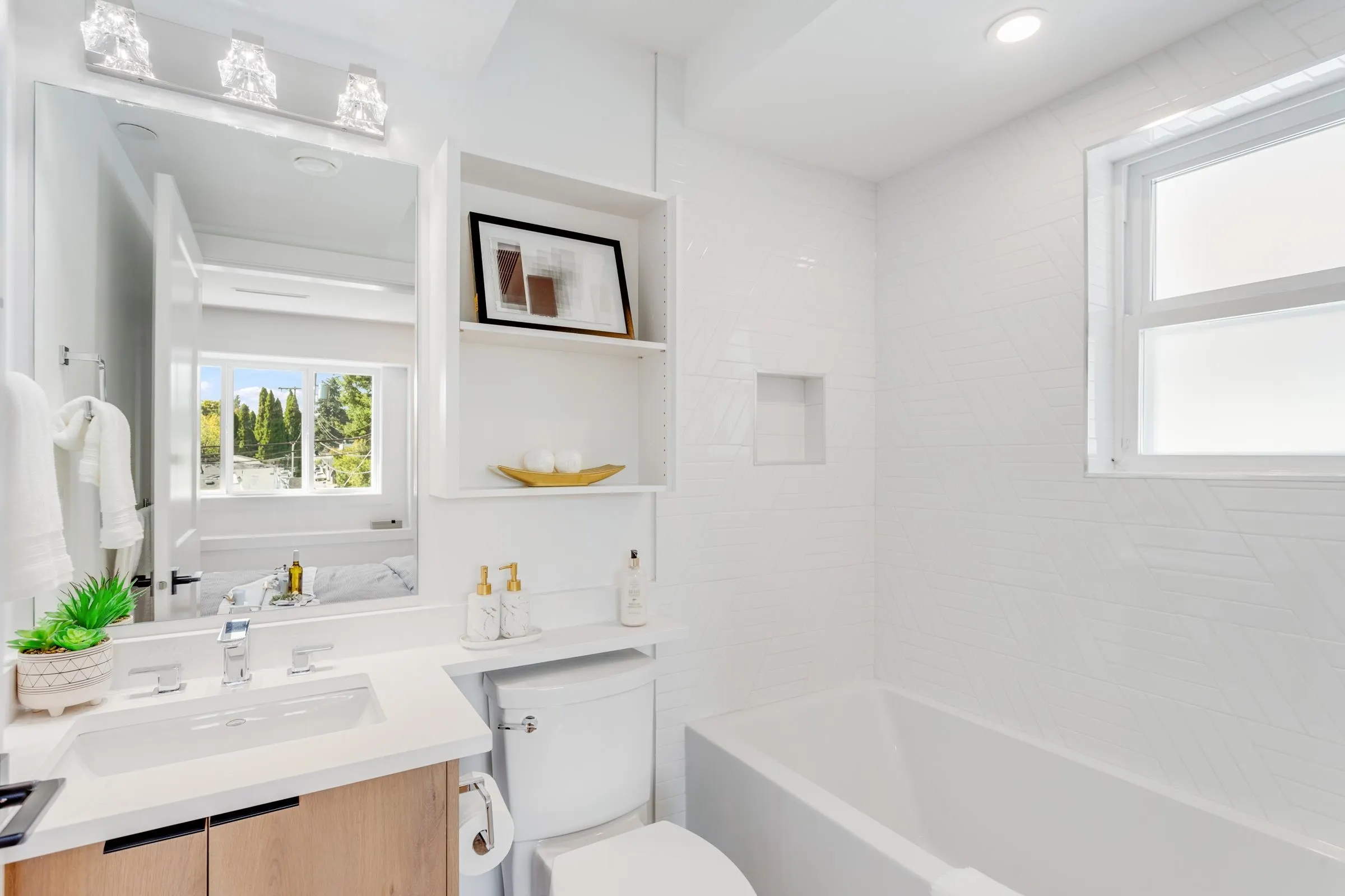 2658 Waterloo Street