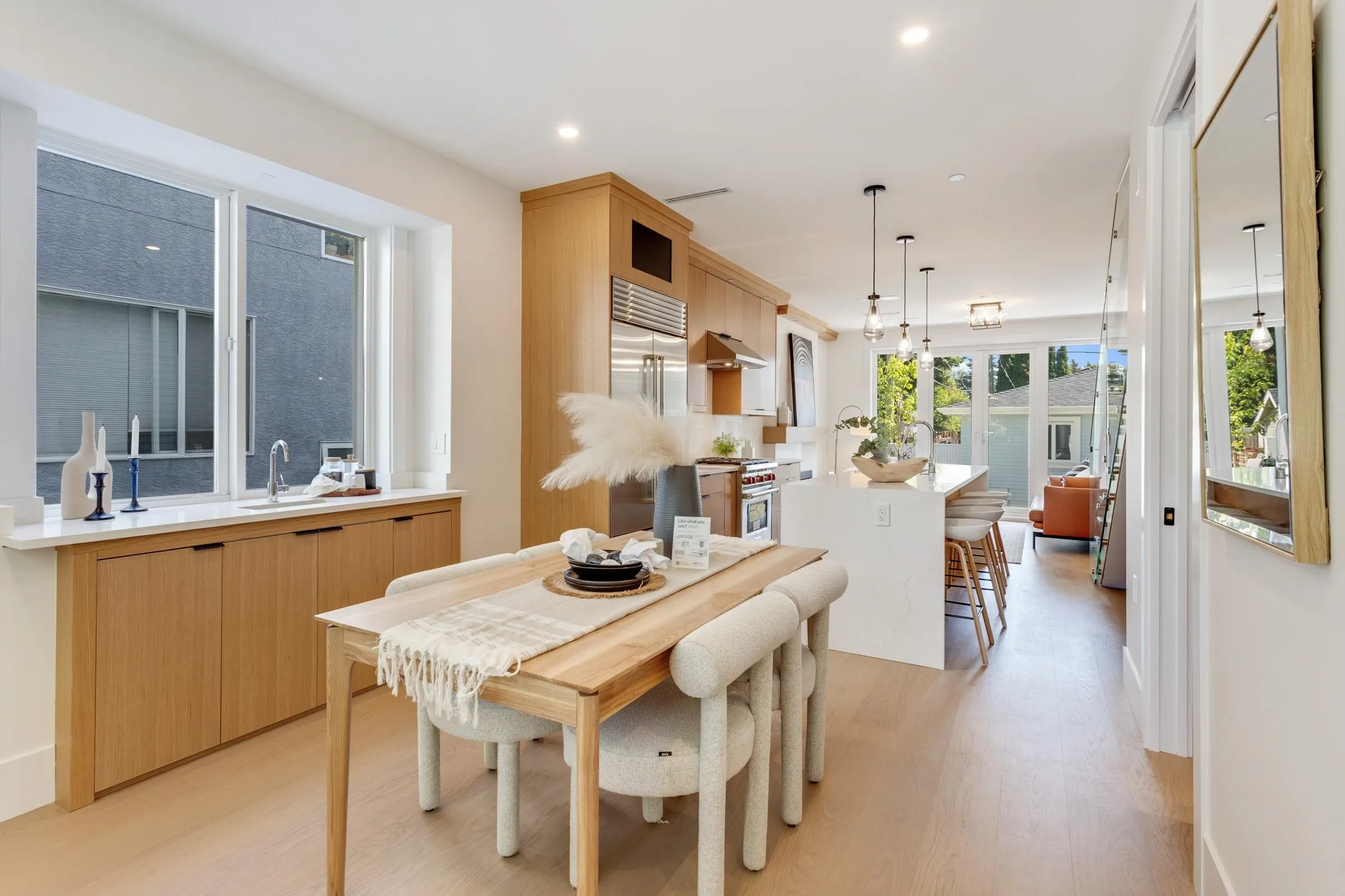 2658 Waterloo Street