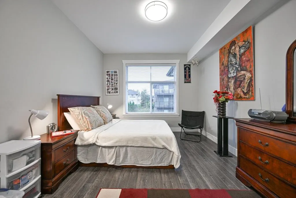 313 8183 121a Street