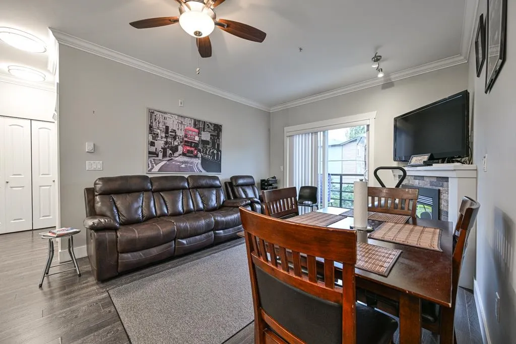 313 8183 121a Street