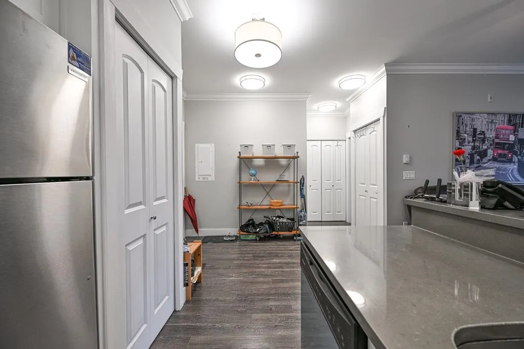 313 8183 121a Street